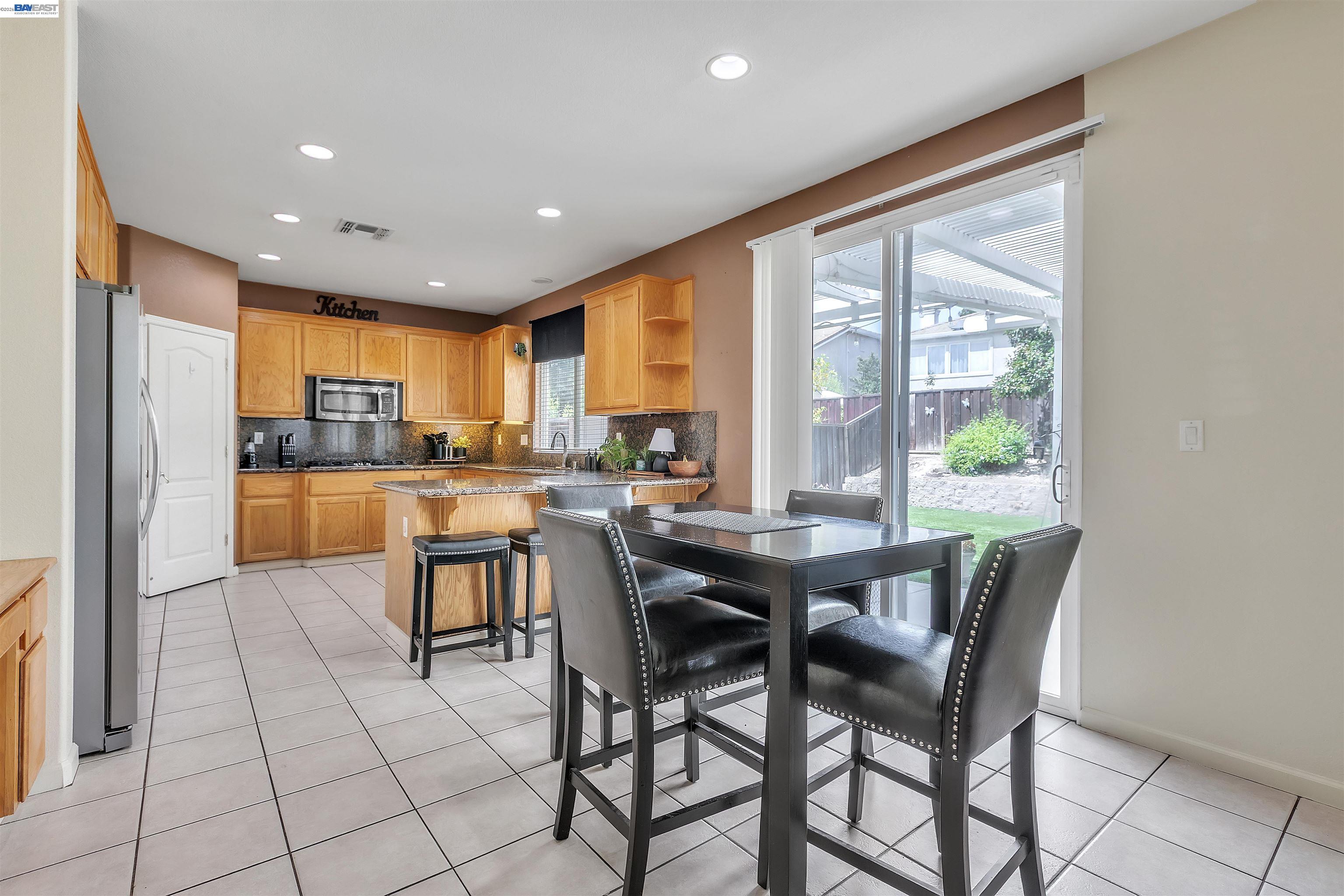 2076 Catalpa Way, Antioch CA 94509 — photo 12