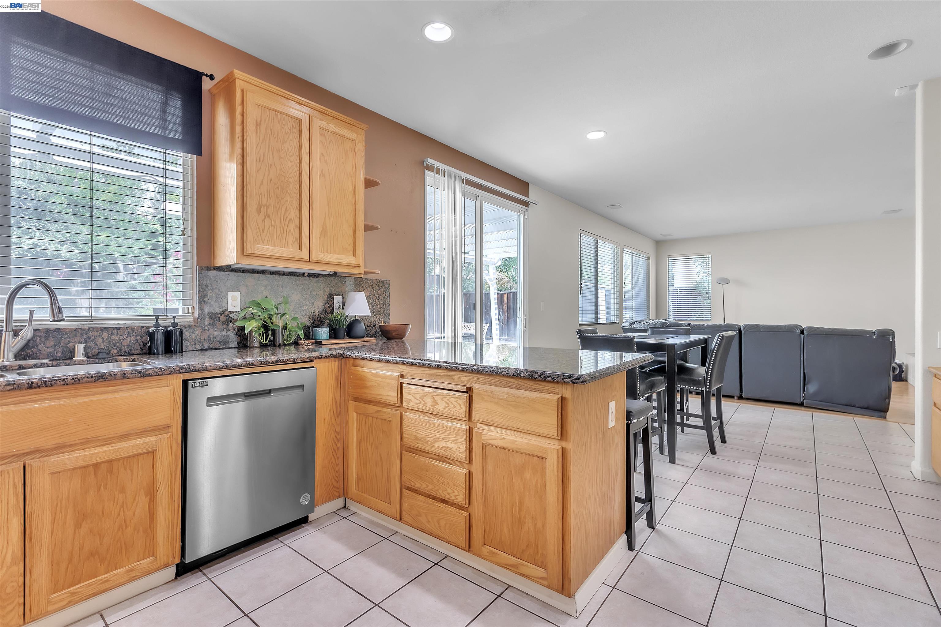 2076 Catalpa Way, Antioch CA 94509 — photo 15