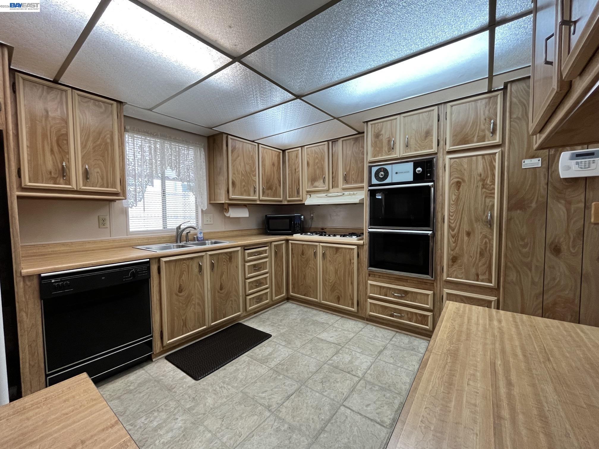 1285 Sussex way, Hayward CA 94544 — photo 13