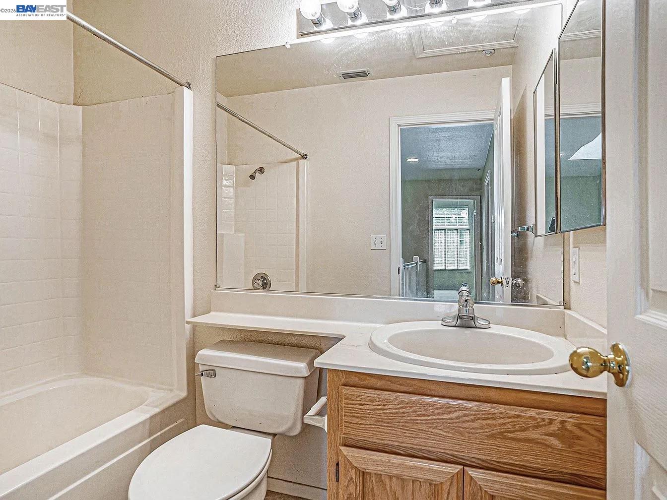 Photo #8: 41139920 Listing: Photo #8