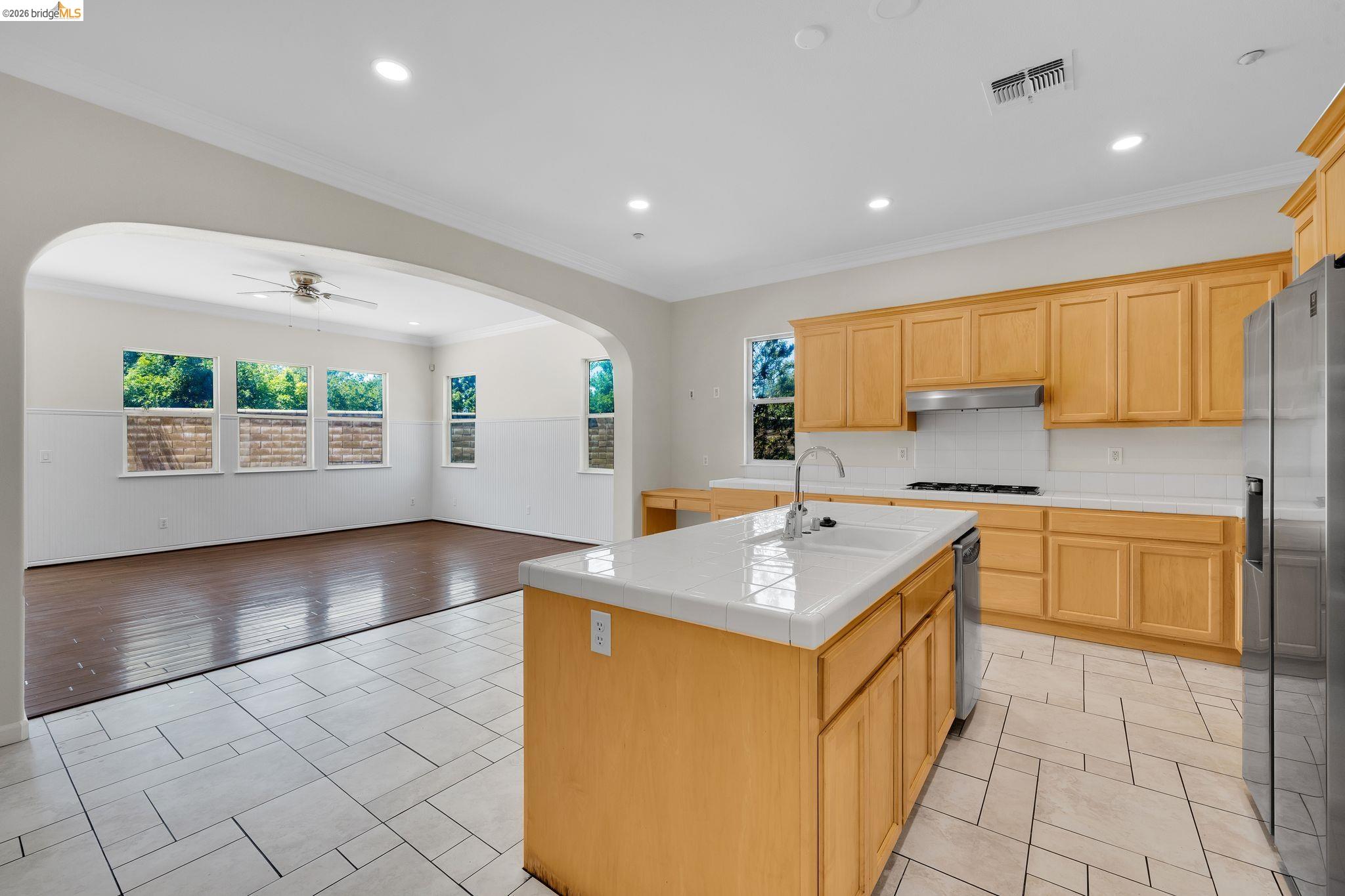 2397 Boulder St, Brentwood CA 94513 — photo 8