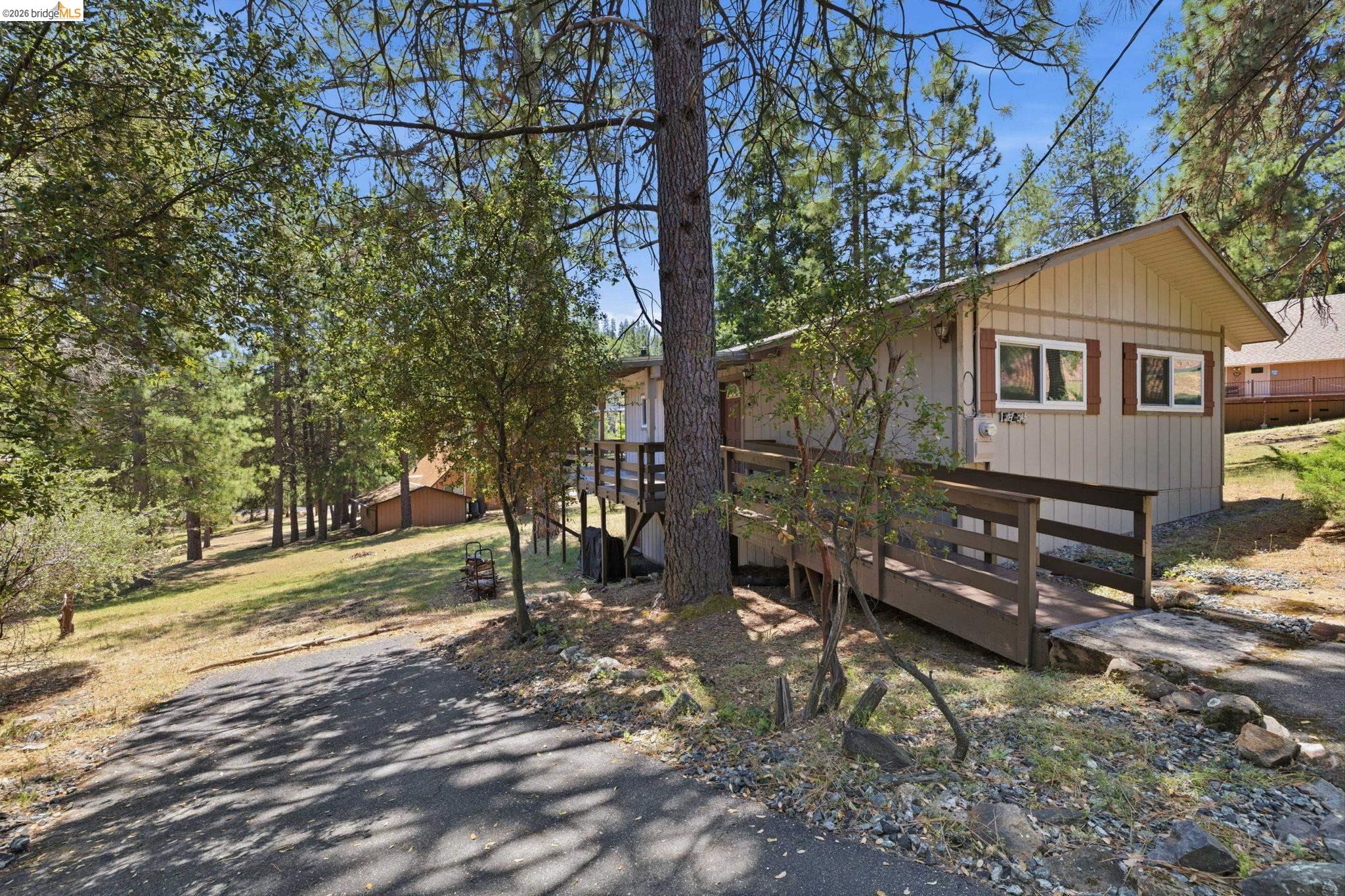 19666 Cottonwood St, Groveland CA 95321 — photo 3