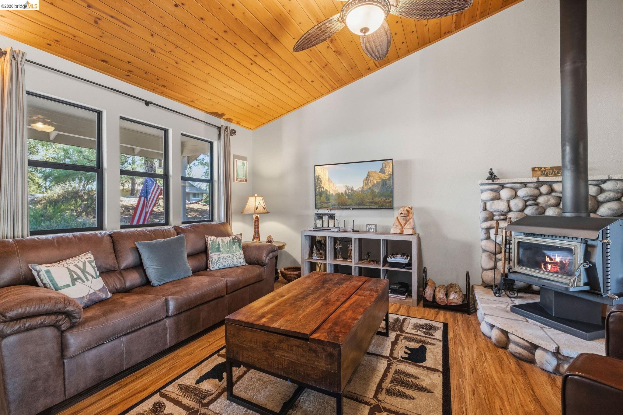 12312 Tower Peak Ct., Groveland CA 95321 — photo 12