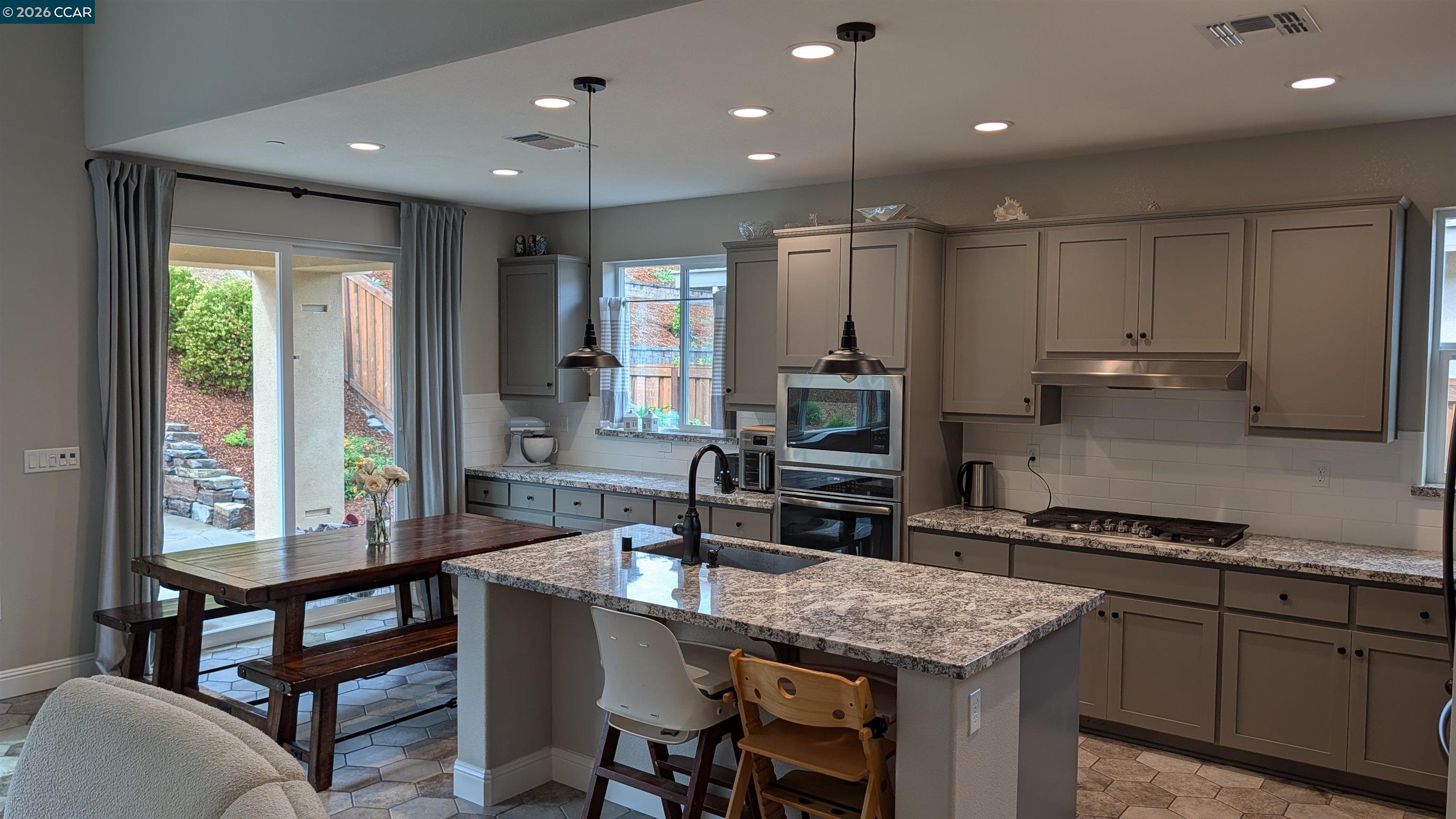 1813 Holsteiner Dr, Fairfield CA 94534 — photo 6