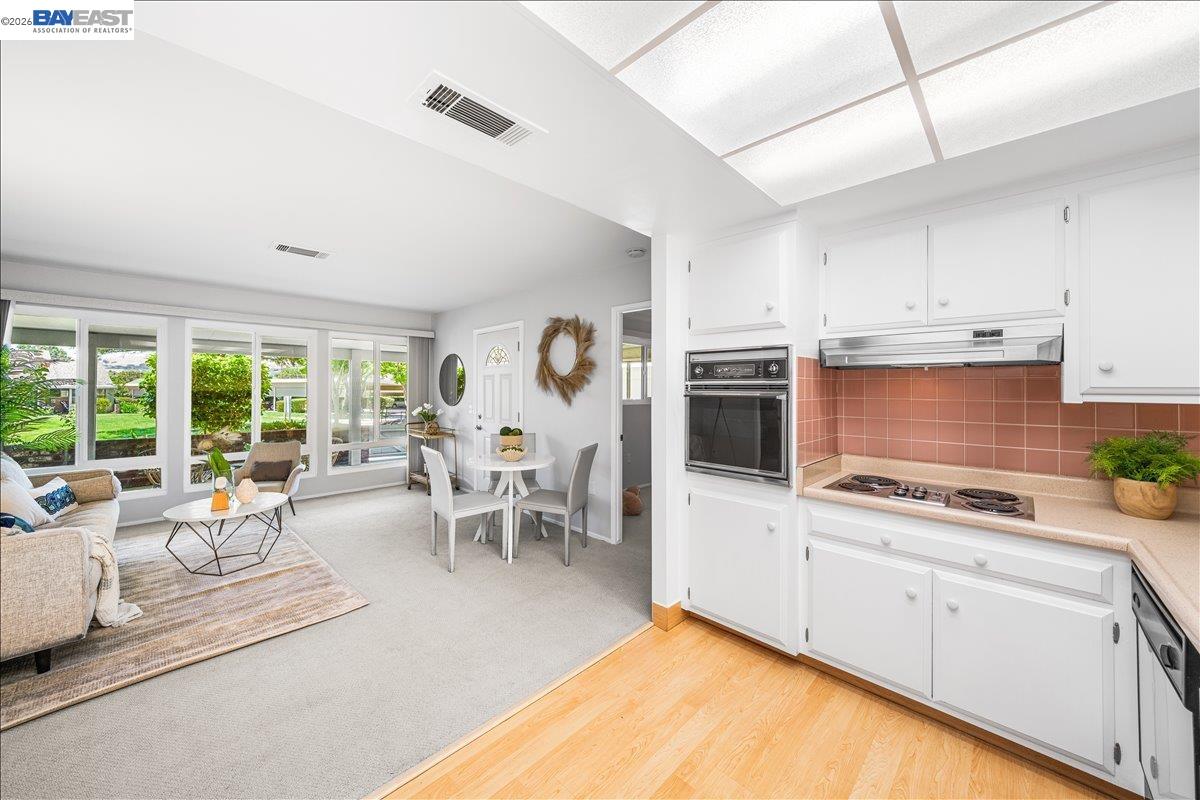 Photo #10: 41139972 Listing: Photo #10