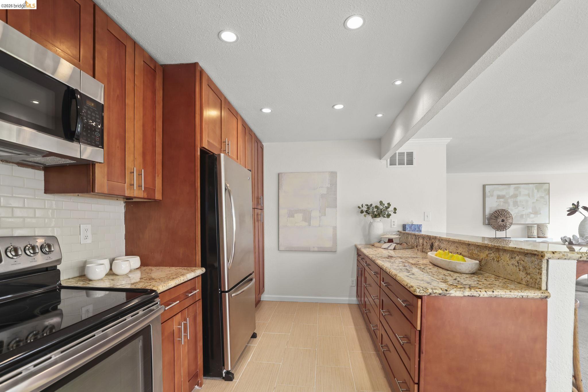 Photo #5: 41139973 Listing: Photo #5
