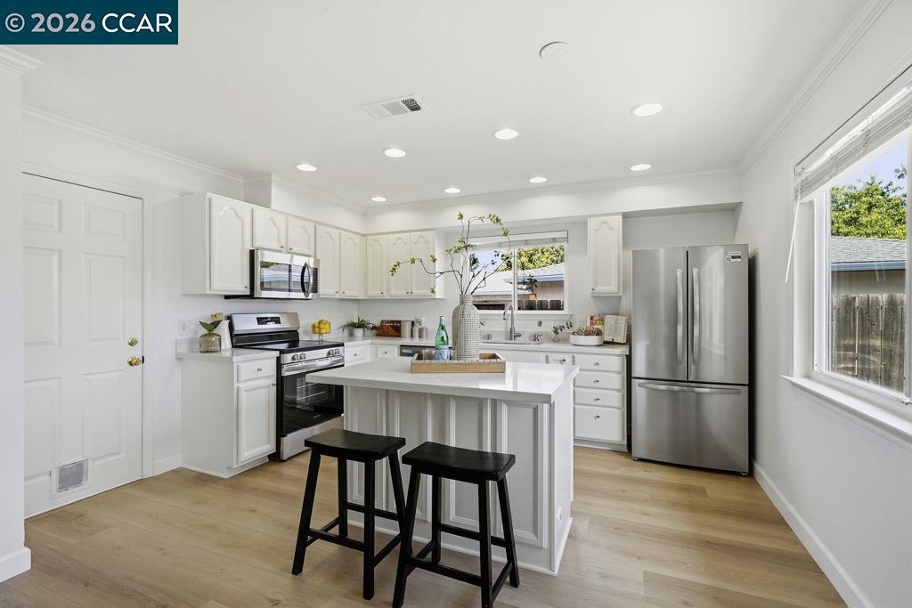 3537 Thunderbird Dr, Concord CA 94520 — photo 9
