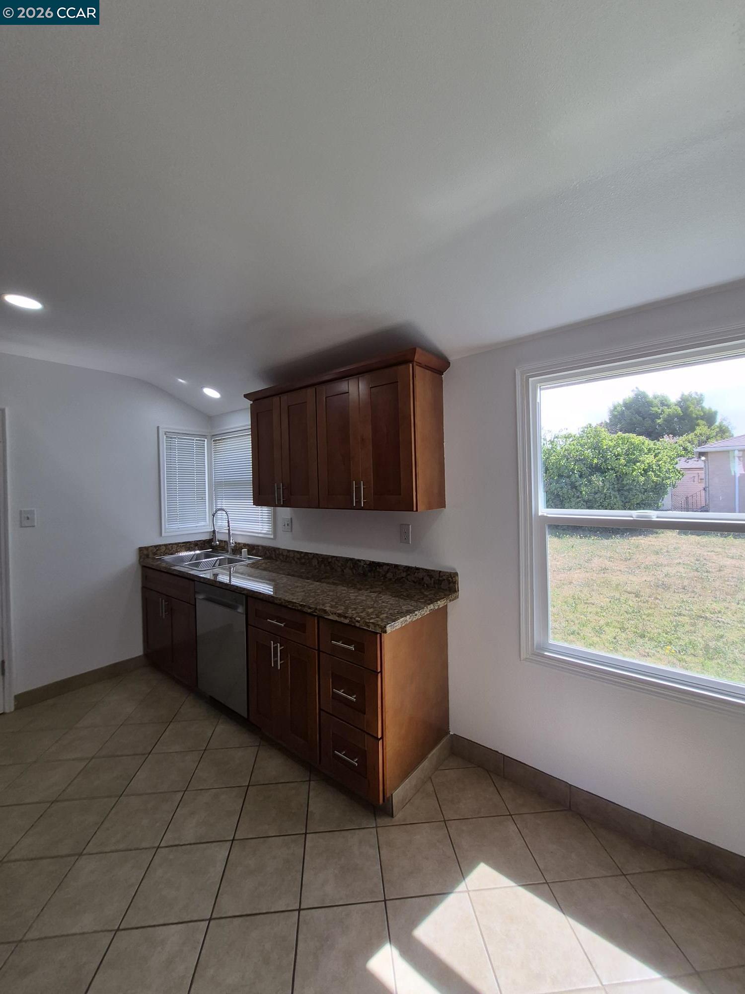 120 S 39Th St, Richmond CA 94804 — photo 12