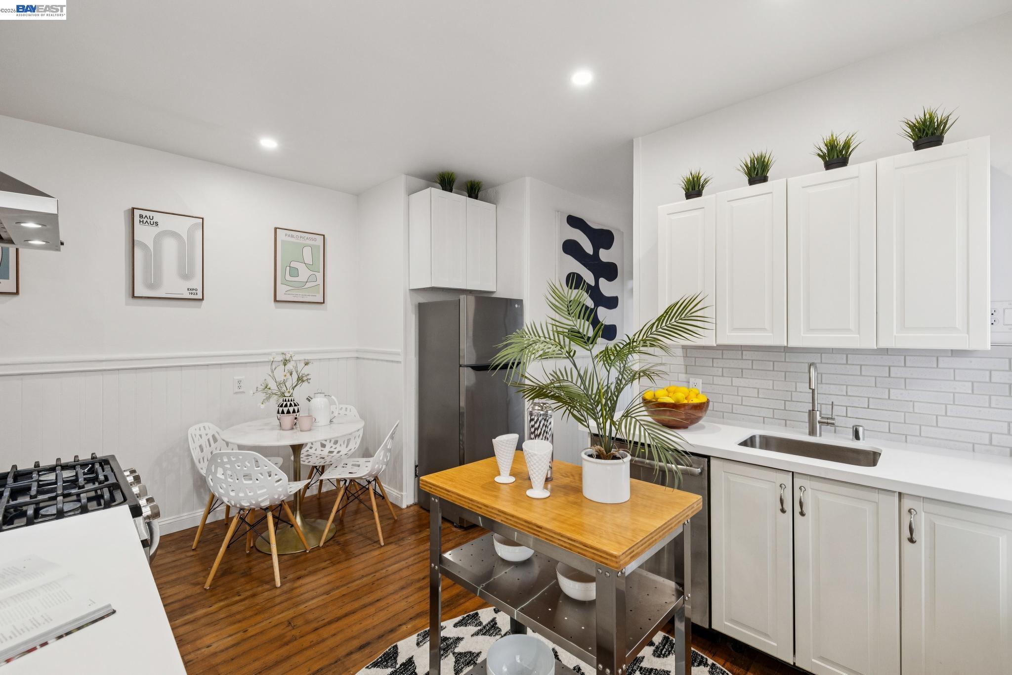 825 57TH STREET, Oakland CA 94608 — photo 8