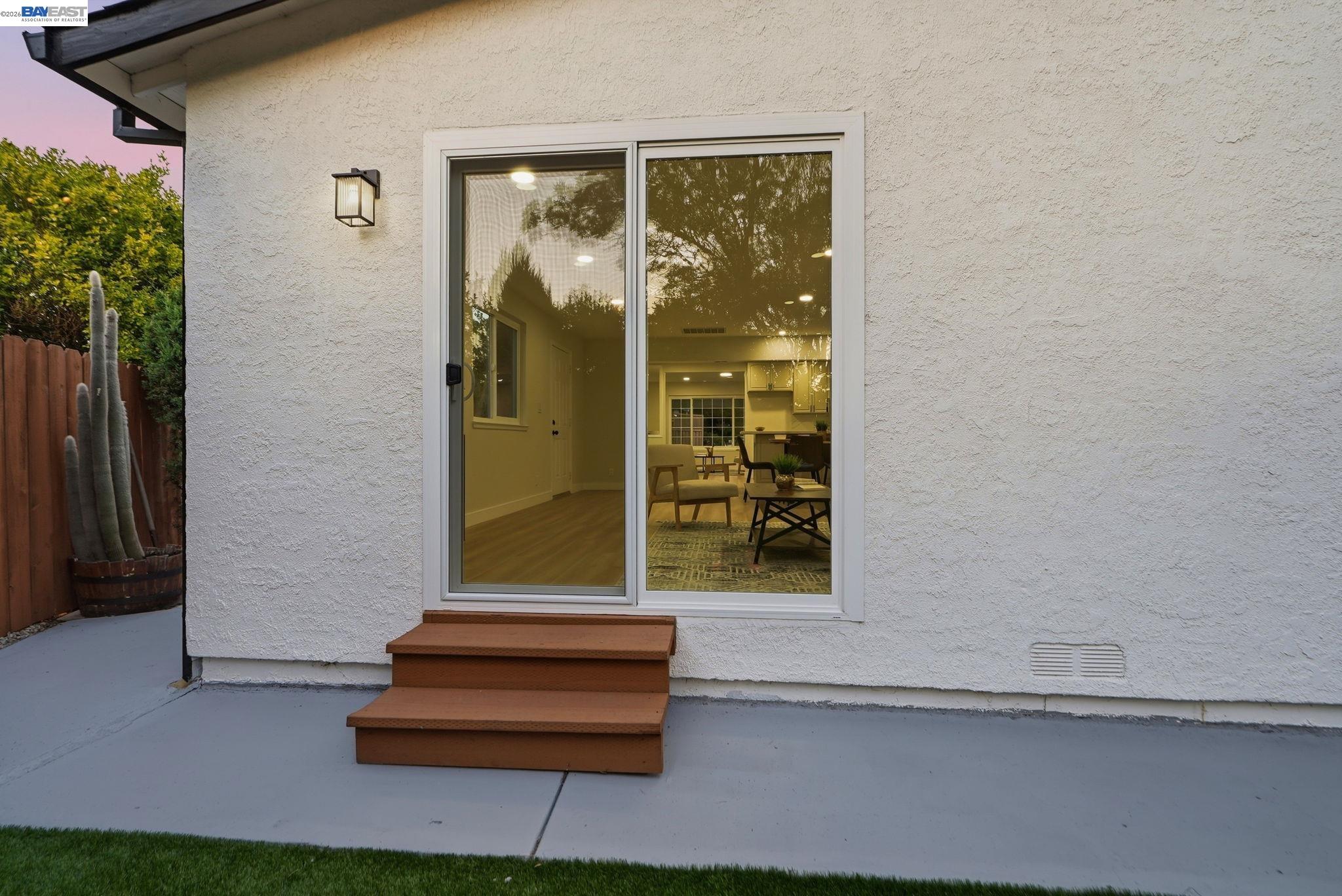 965 Collins Court, Hayward CA 94544 — photo 8