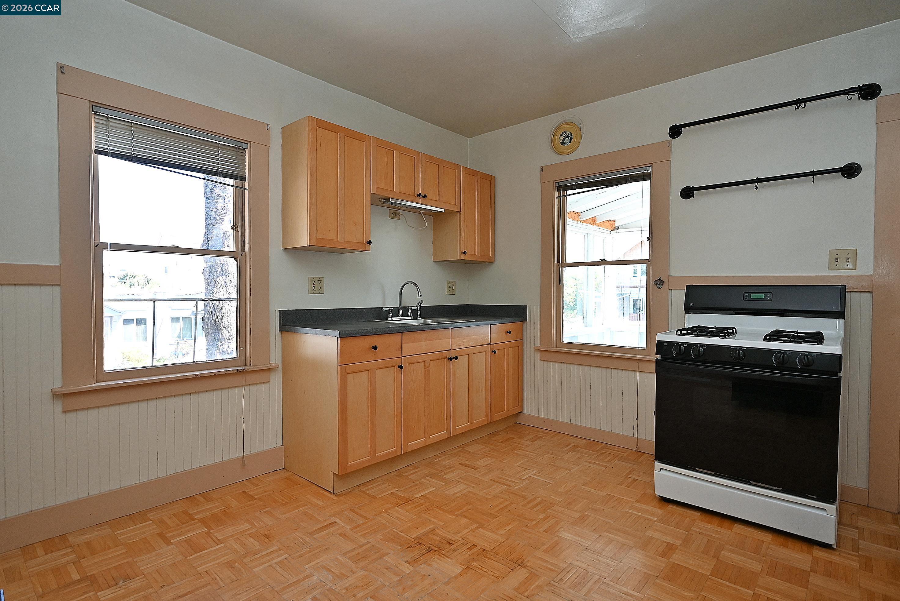 2221 - 2223 San Pablo Ave, Berkeley CA 94702 — photo 17
