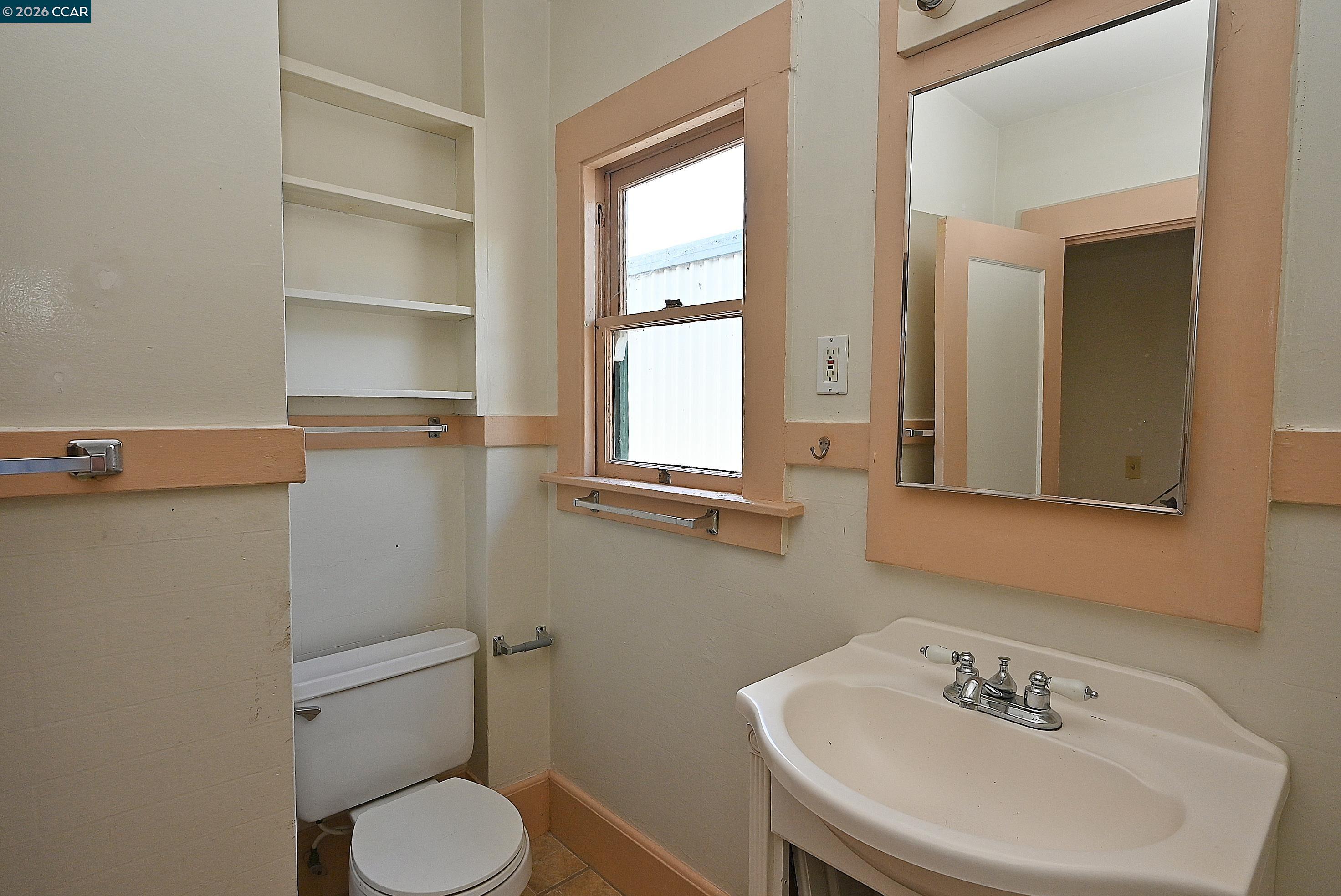 2221 - 2223 San Pablo Ave, Berkeley CA 94702 — photo 25