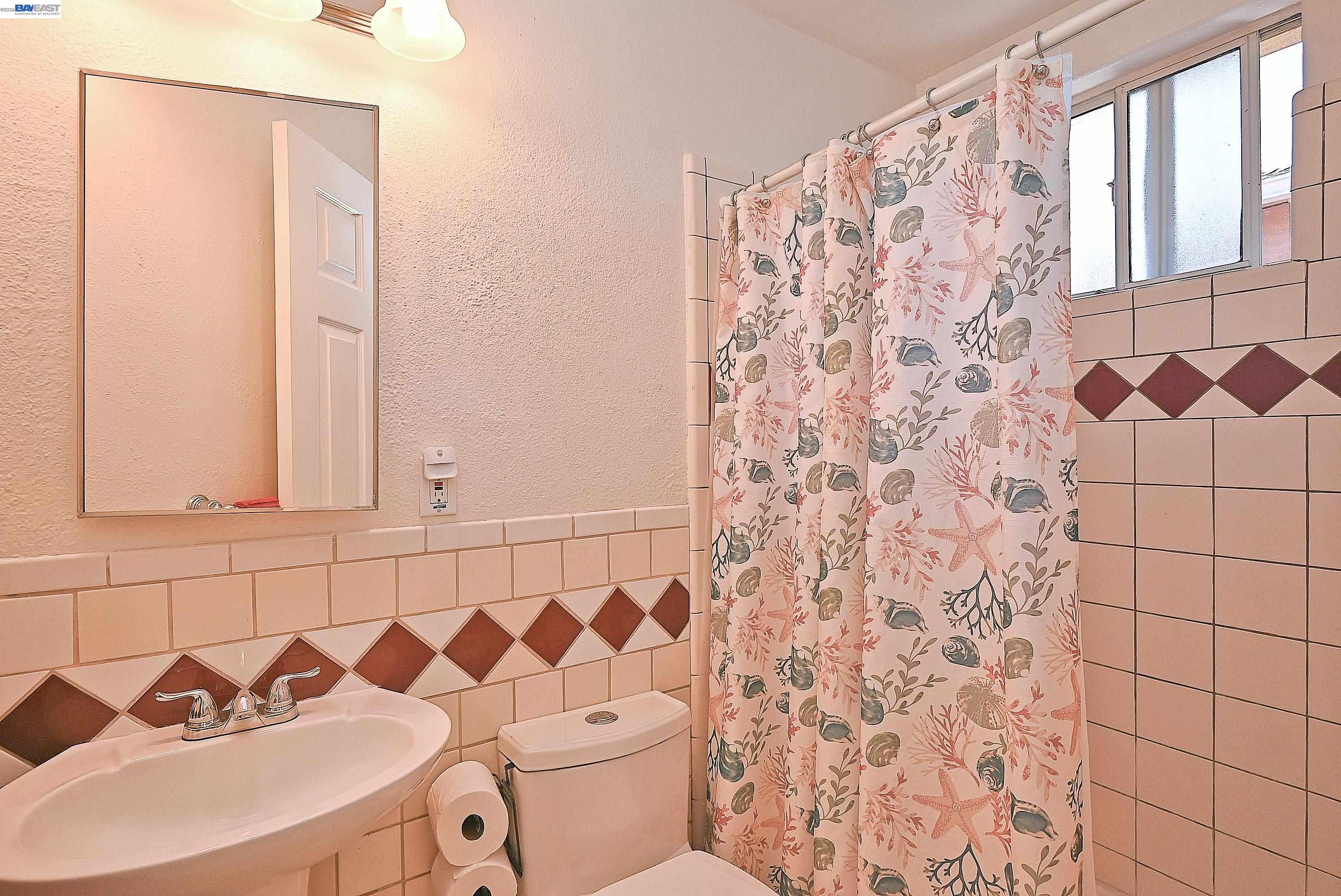 26454 Taft St, Hayward CA 94544 — photo 33