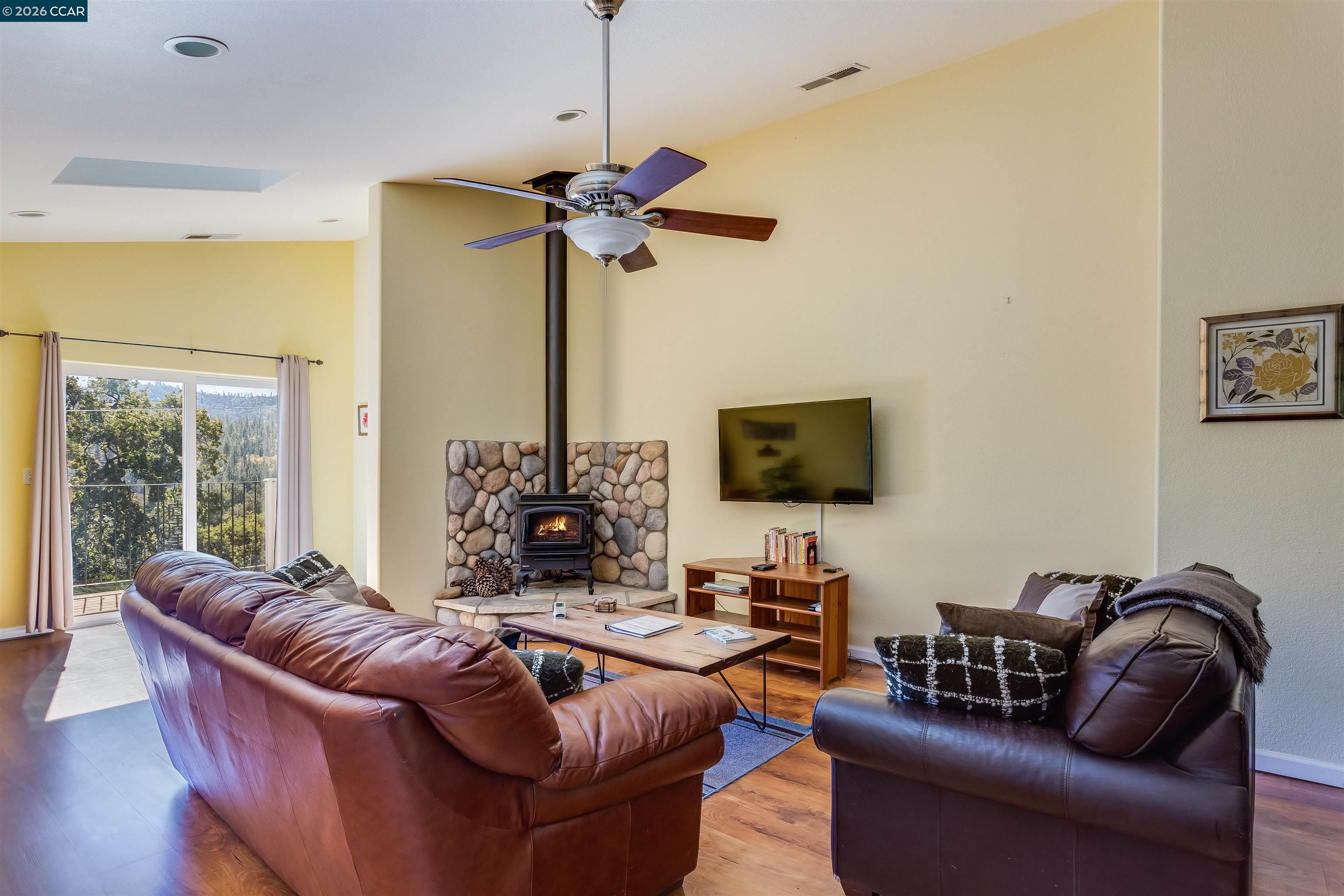 19112 Dyer Ct, Groveland CA 95321 — photo 43