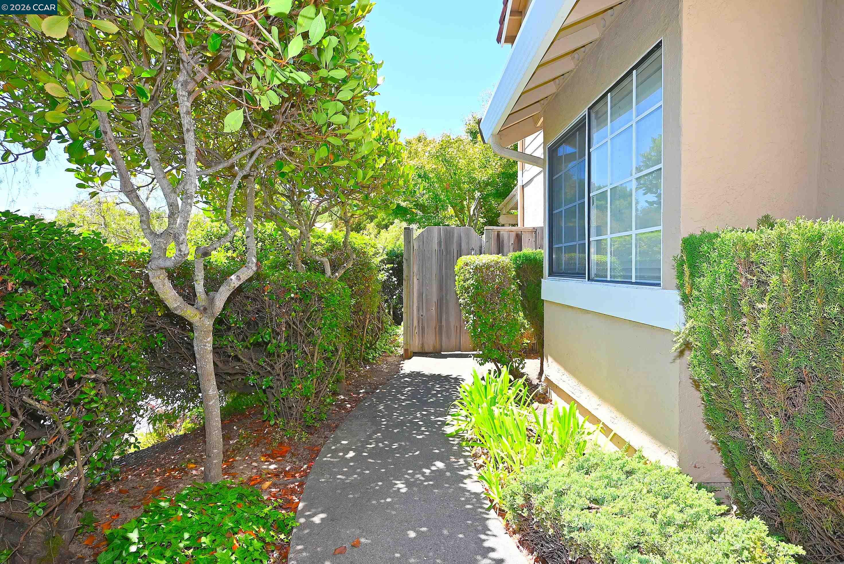 6670 Edgewood Way, Castro Valley CA 94552 — photo 6