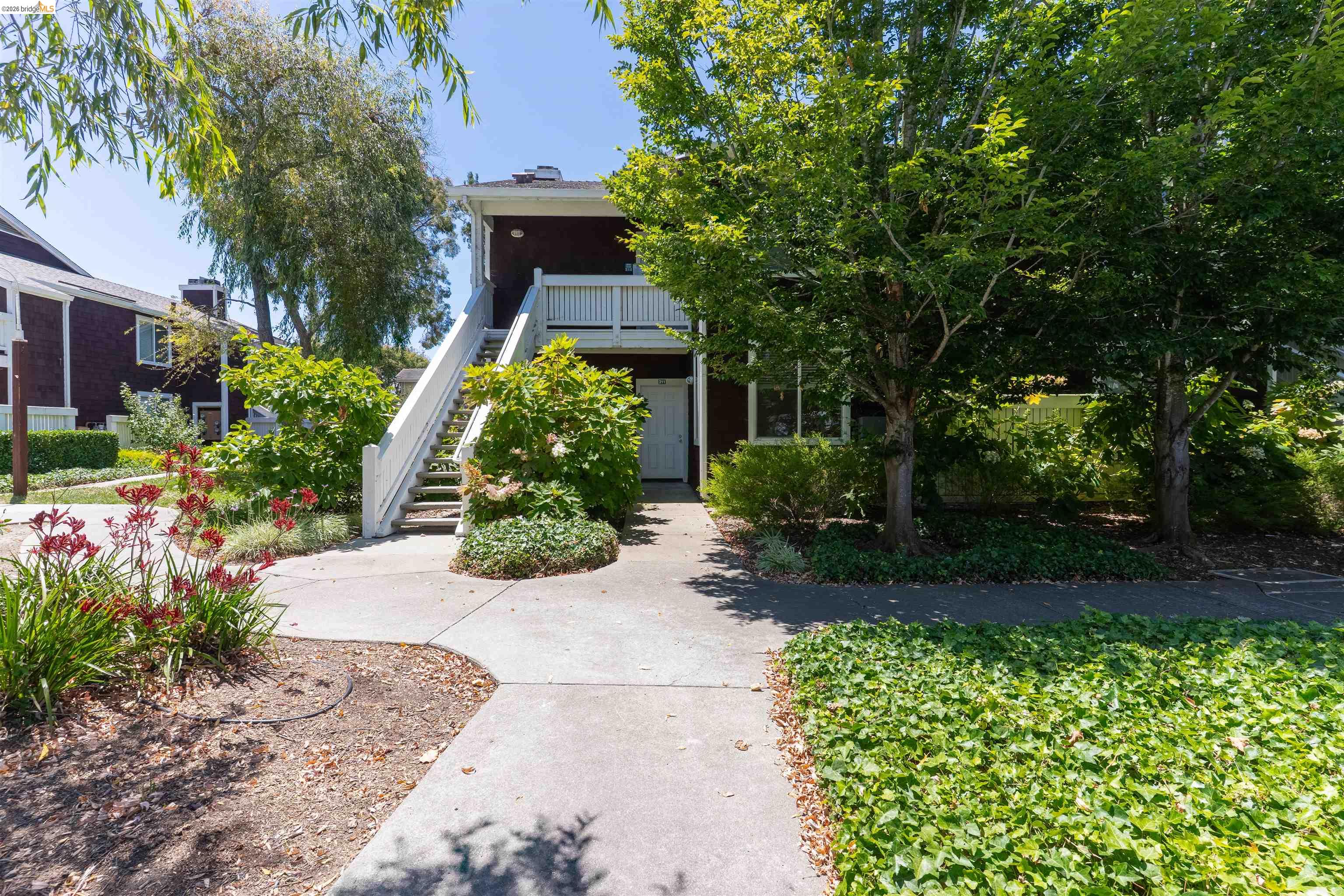 Photo #1: 41140113 Listing: Photo #1