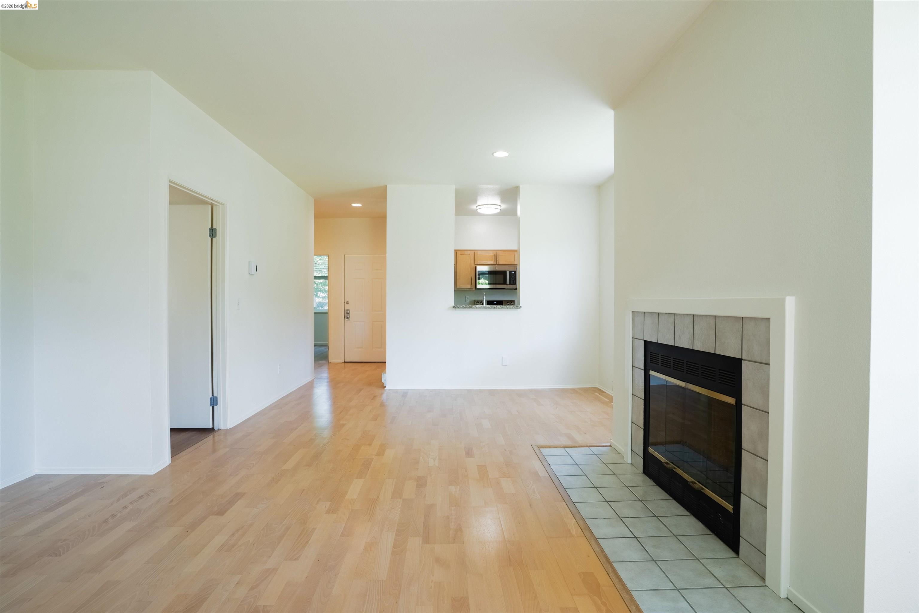 Photo #11: 41140113 Listing: Photo #11