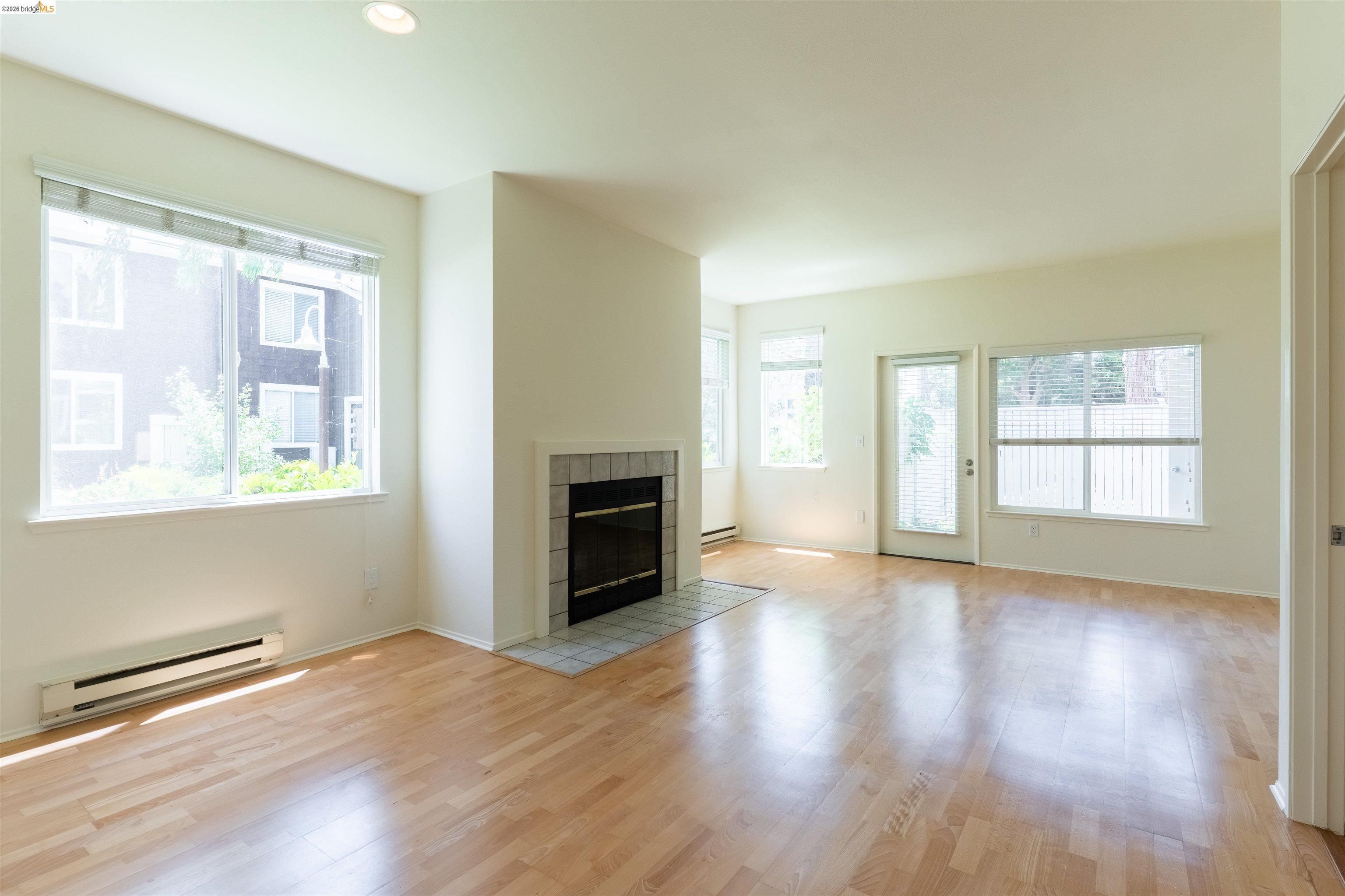 Photo #4: 41140113 Listing: Photo #4
