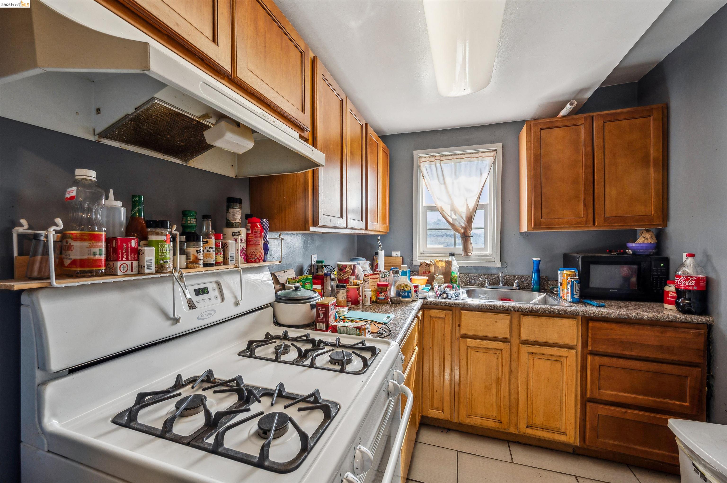 1820 International Blvd, Oakland CA 94606 — photo 33