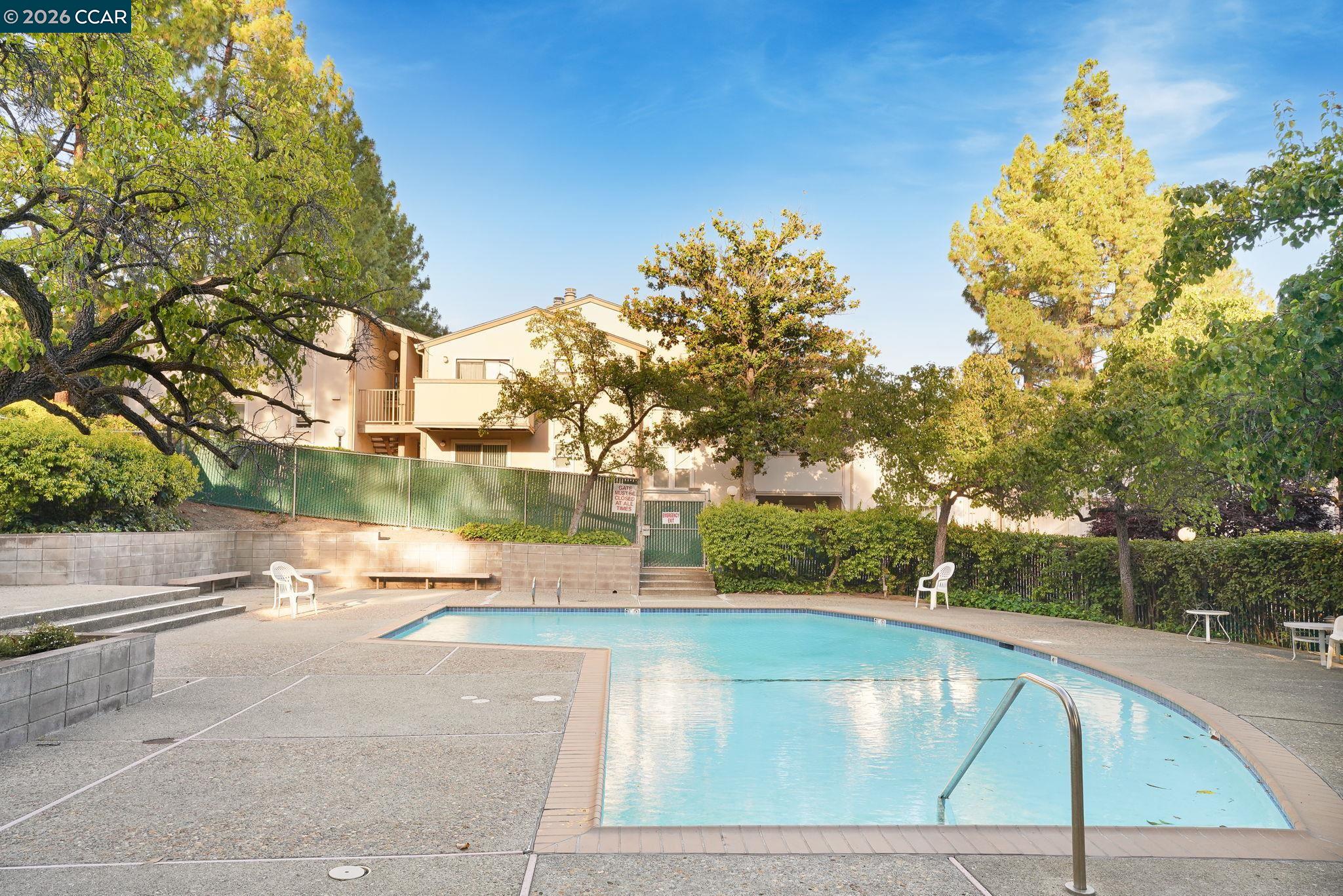 Photo #2: 41140148 Listing: Photo #2
