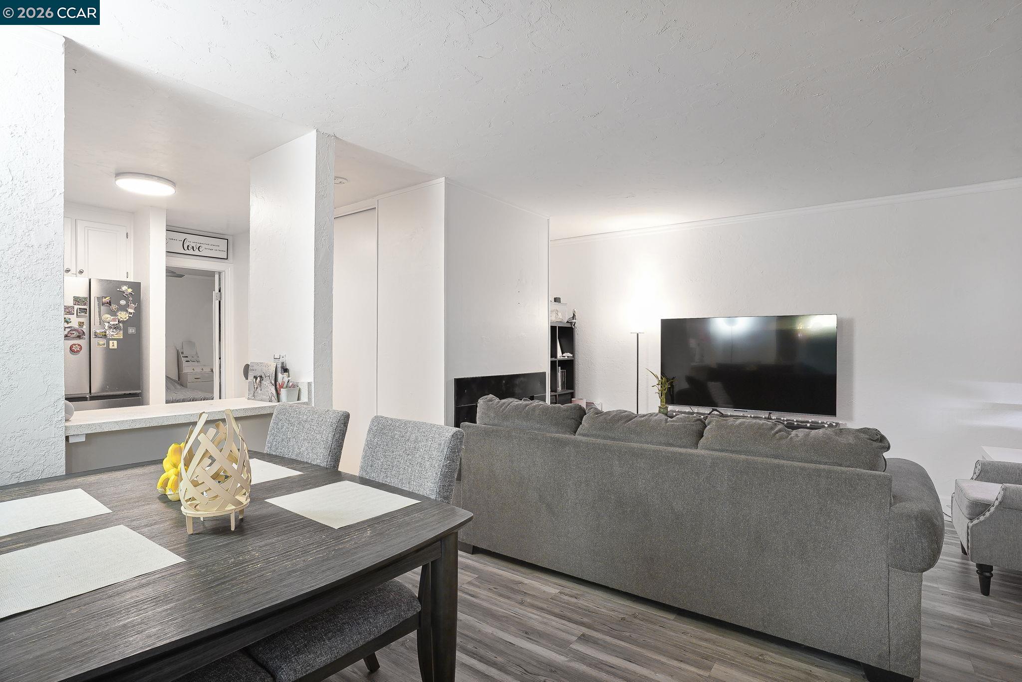 Photo #8: 41140148 Listing: Photo #8