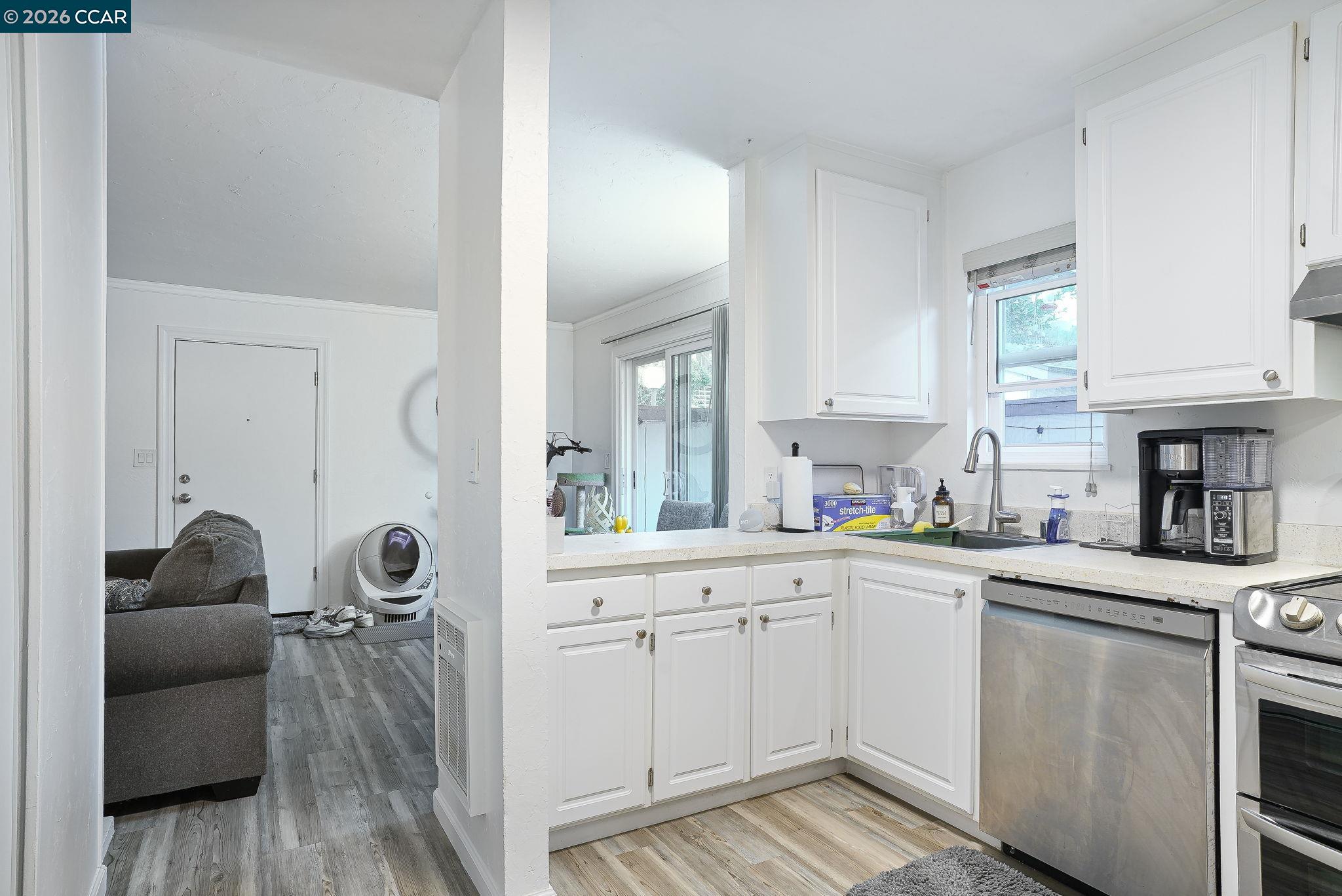 Photo #9: 41140148 Listing: Photo #9
