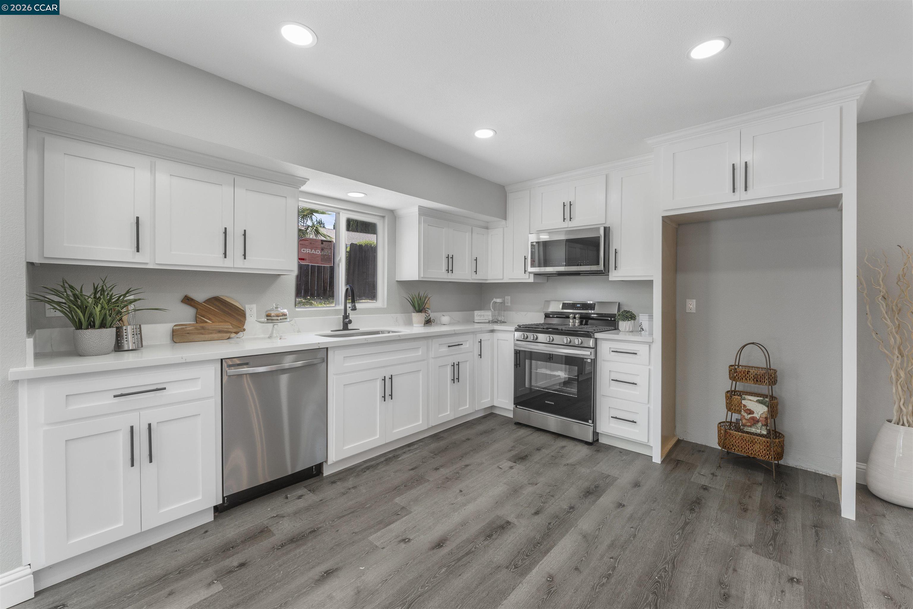 1029 Doncaster Dr, Antioch CA 94509 — photo 9