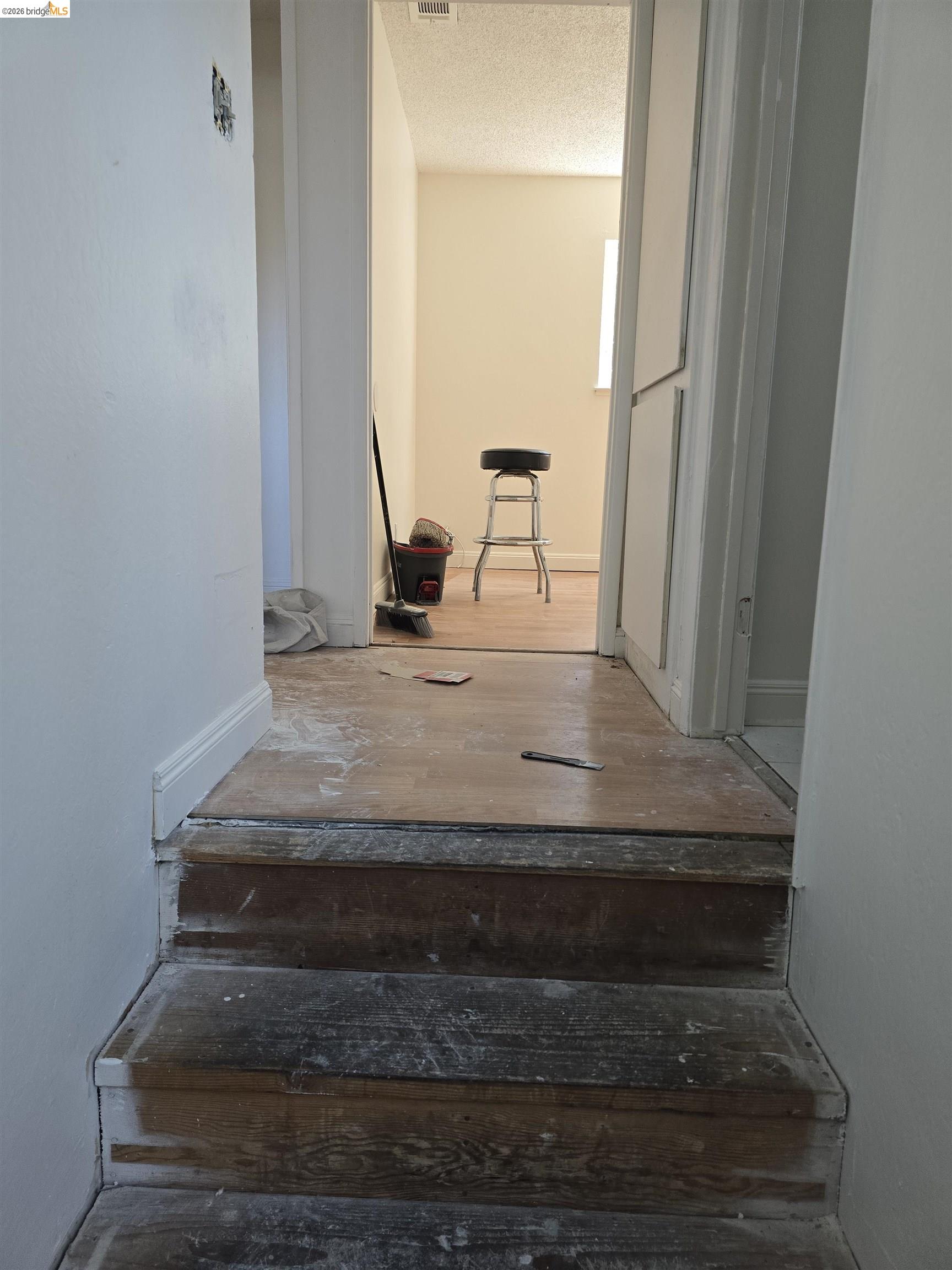 Norton St — photo 18
