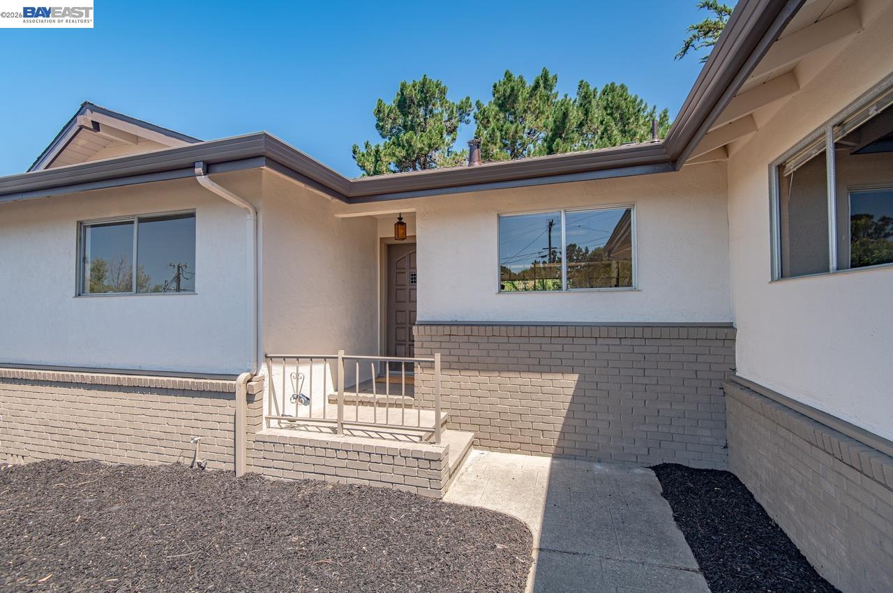 3510 Bridle Dr, Hayward CA 94541 — photo 4