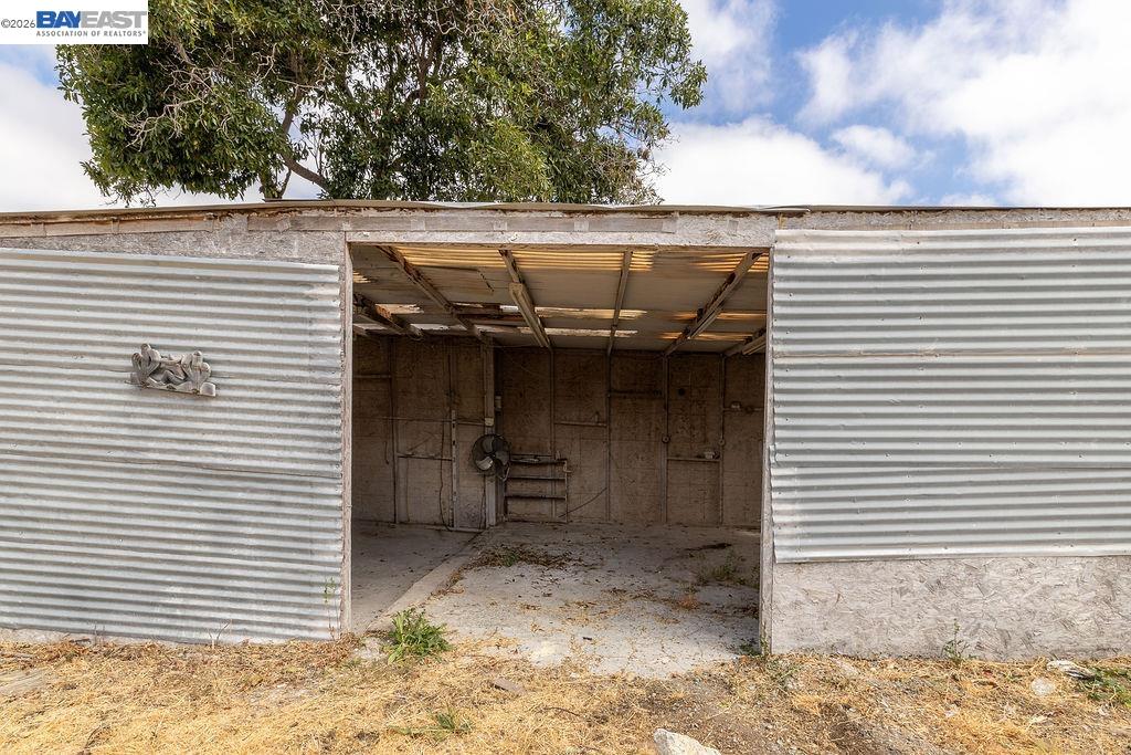 9346 MacArthur Blvd, Oakland CA 94605 — photo 8