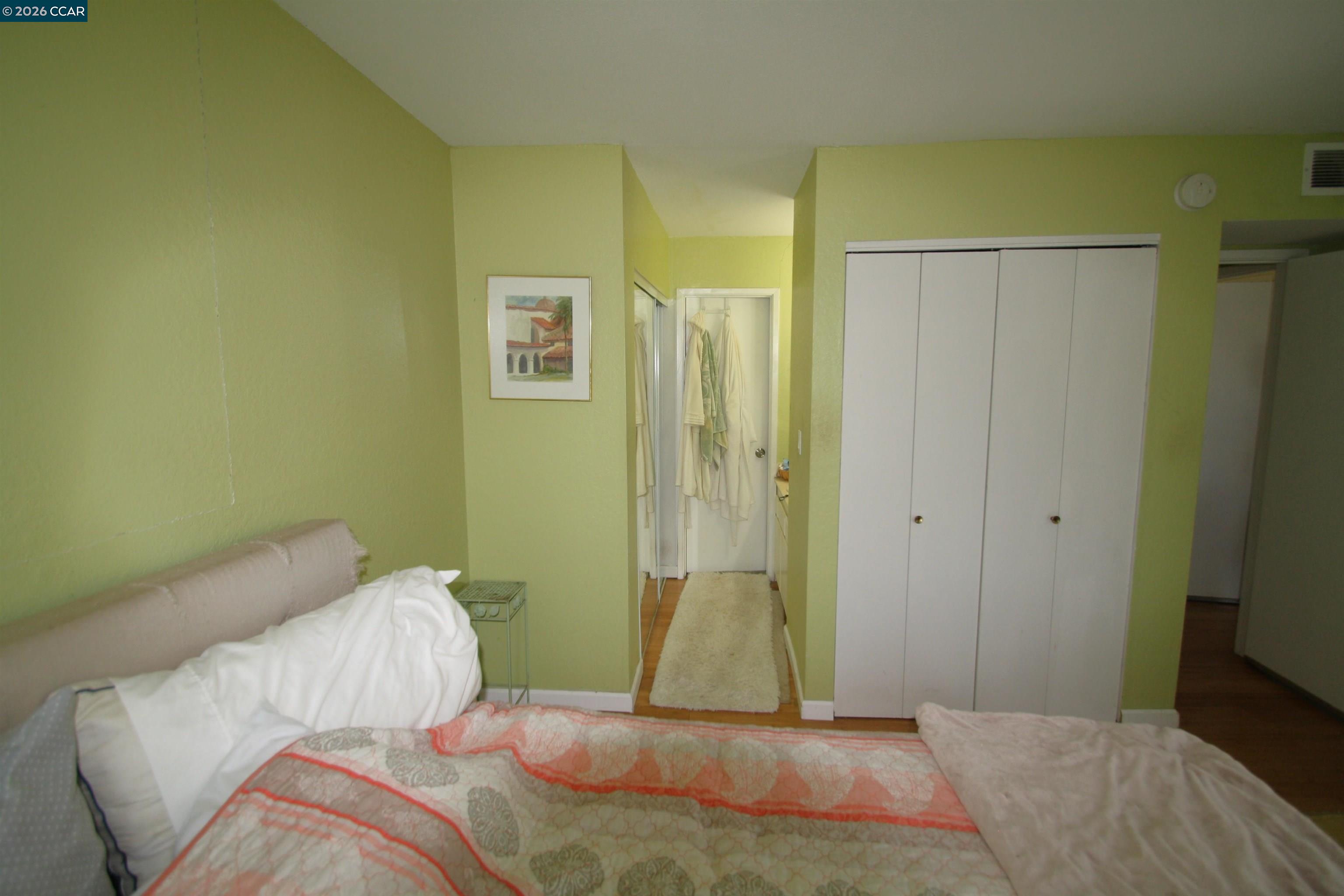 Photo #18: 41140225 Listing: Photo #18