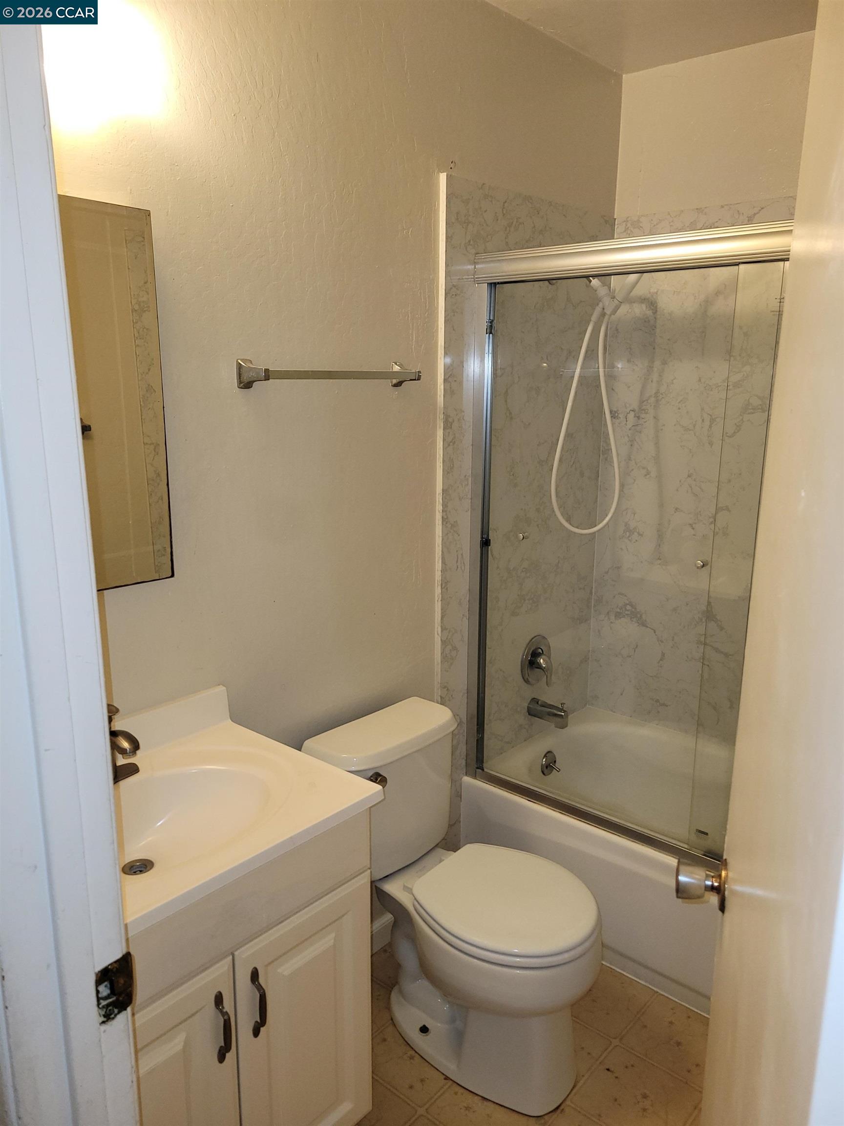 Photo #3: 41140243 Listing: Photo #3