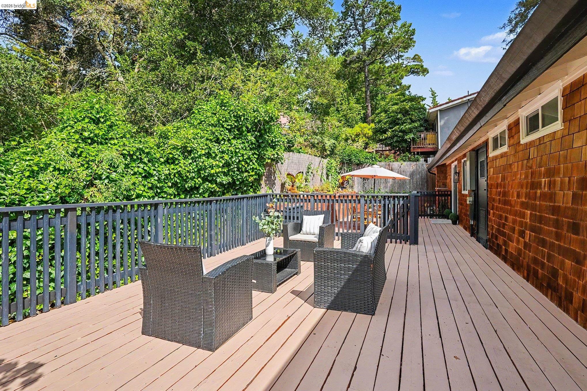 2185 Trafalgar Pl, Oakland CA 94611 — photo 25