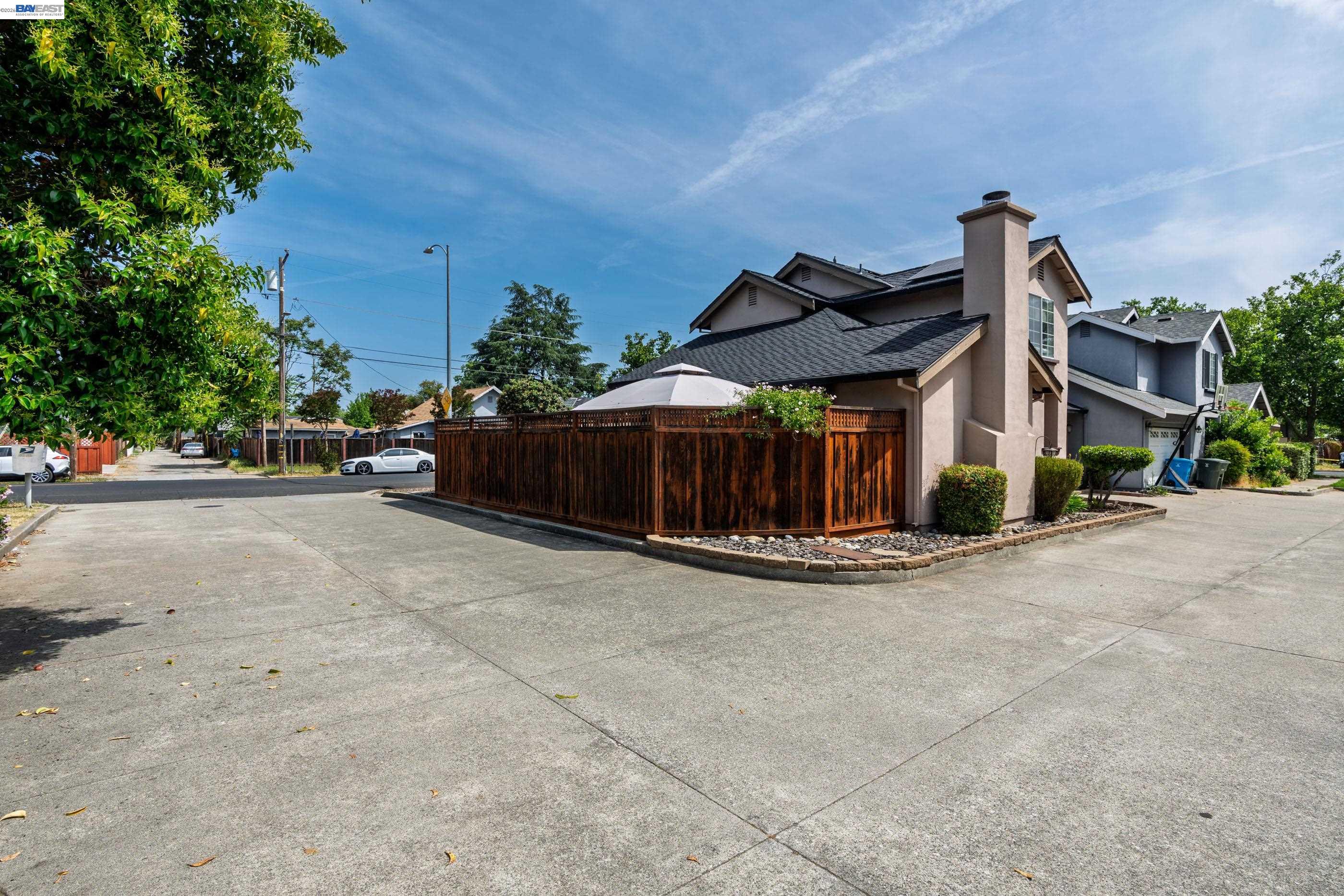 7691 Church Street # B, Gilroy CA 95020 — photo 2