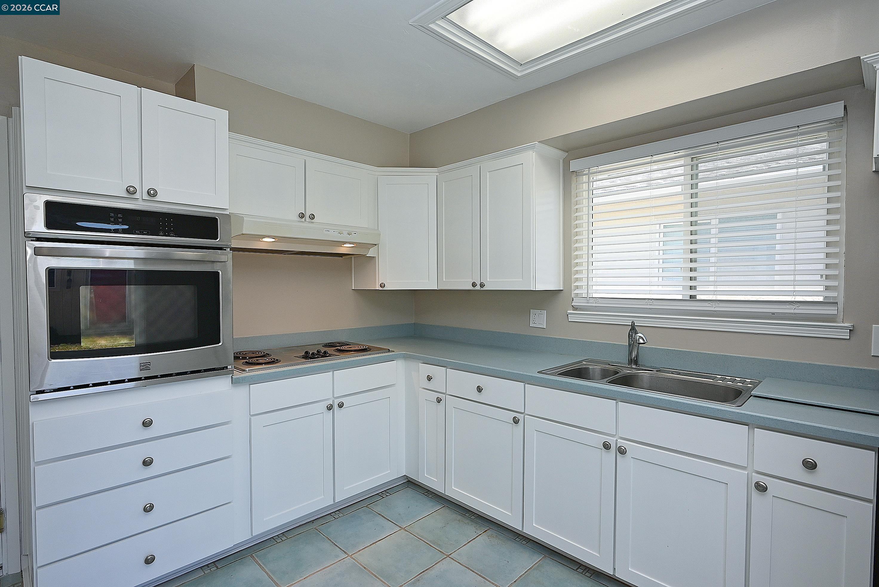 2457 Tanager Ct, Concord CA 94520 — photo 11