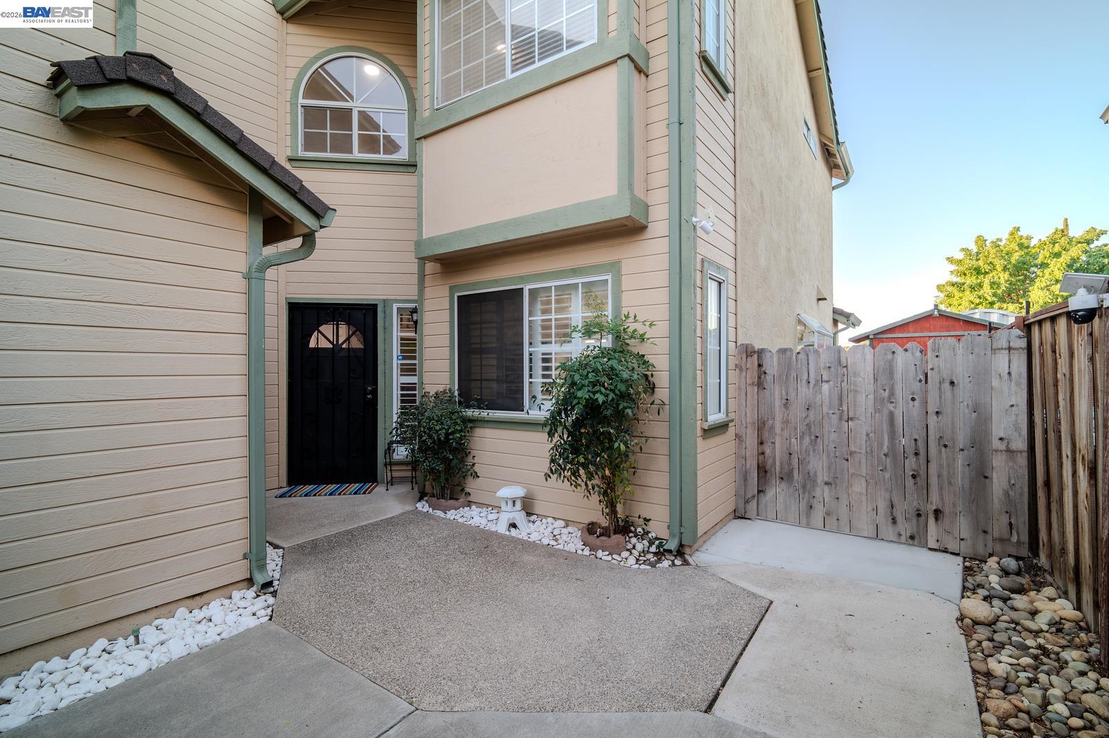 230 Laurelwood Cir, Manteca CA 95336 — photo 15