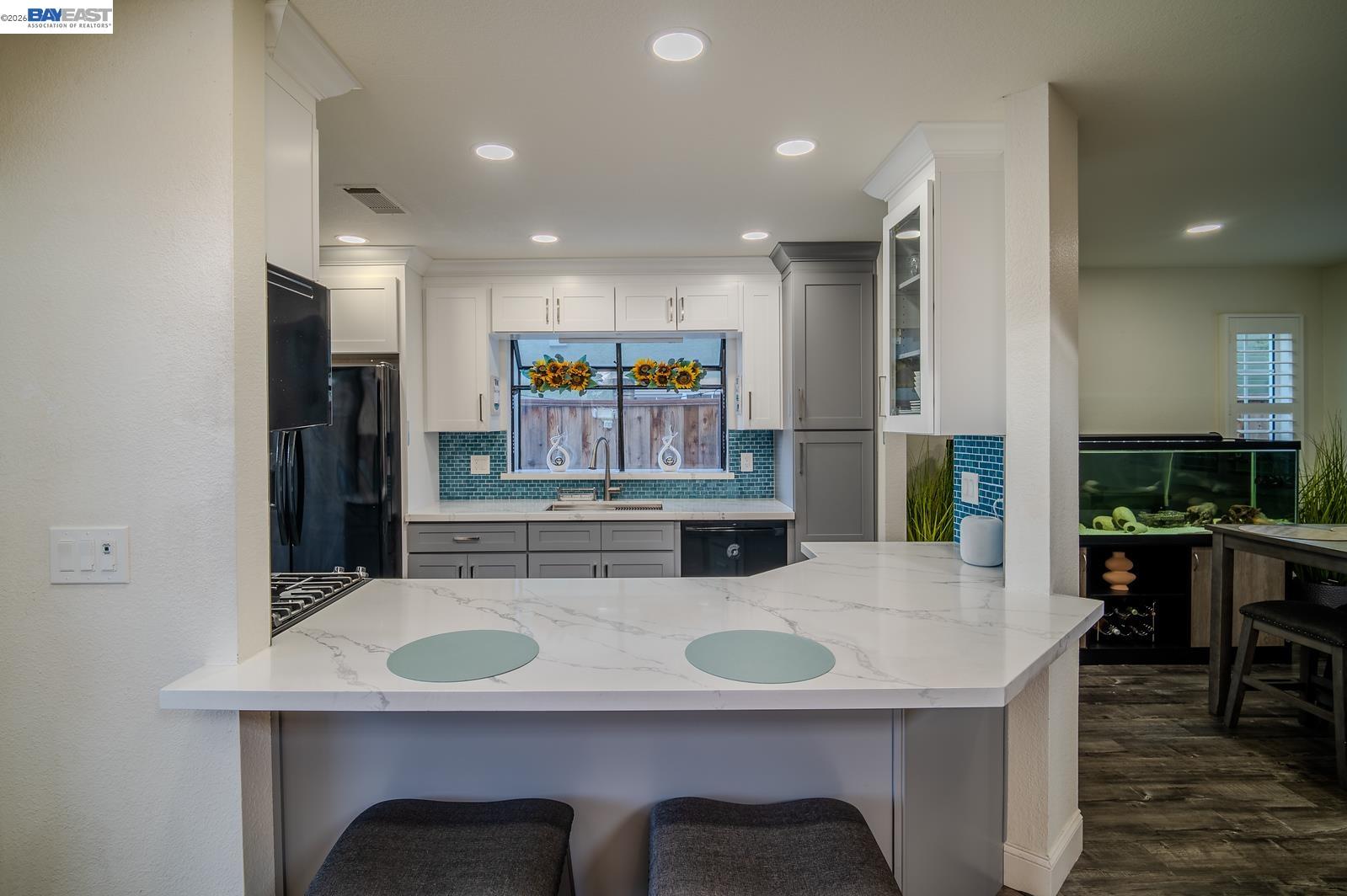 230 Laurelwood Cir, Manteca CA 95336 — photo 5