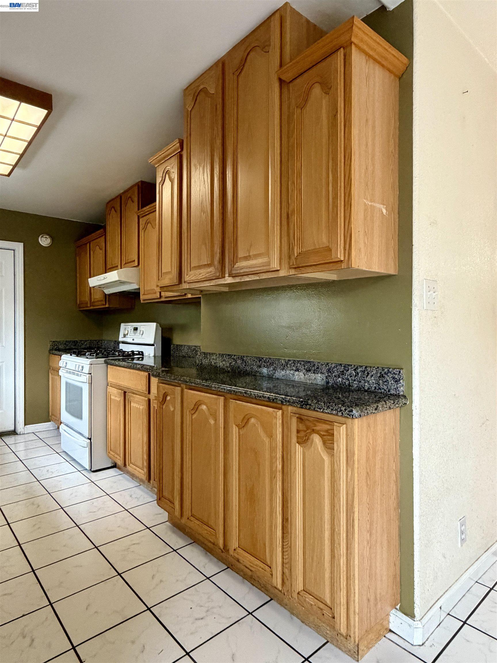 14631 Rollins St, San Leandro CA 94579 — photo 11