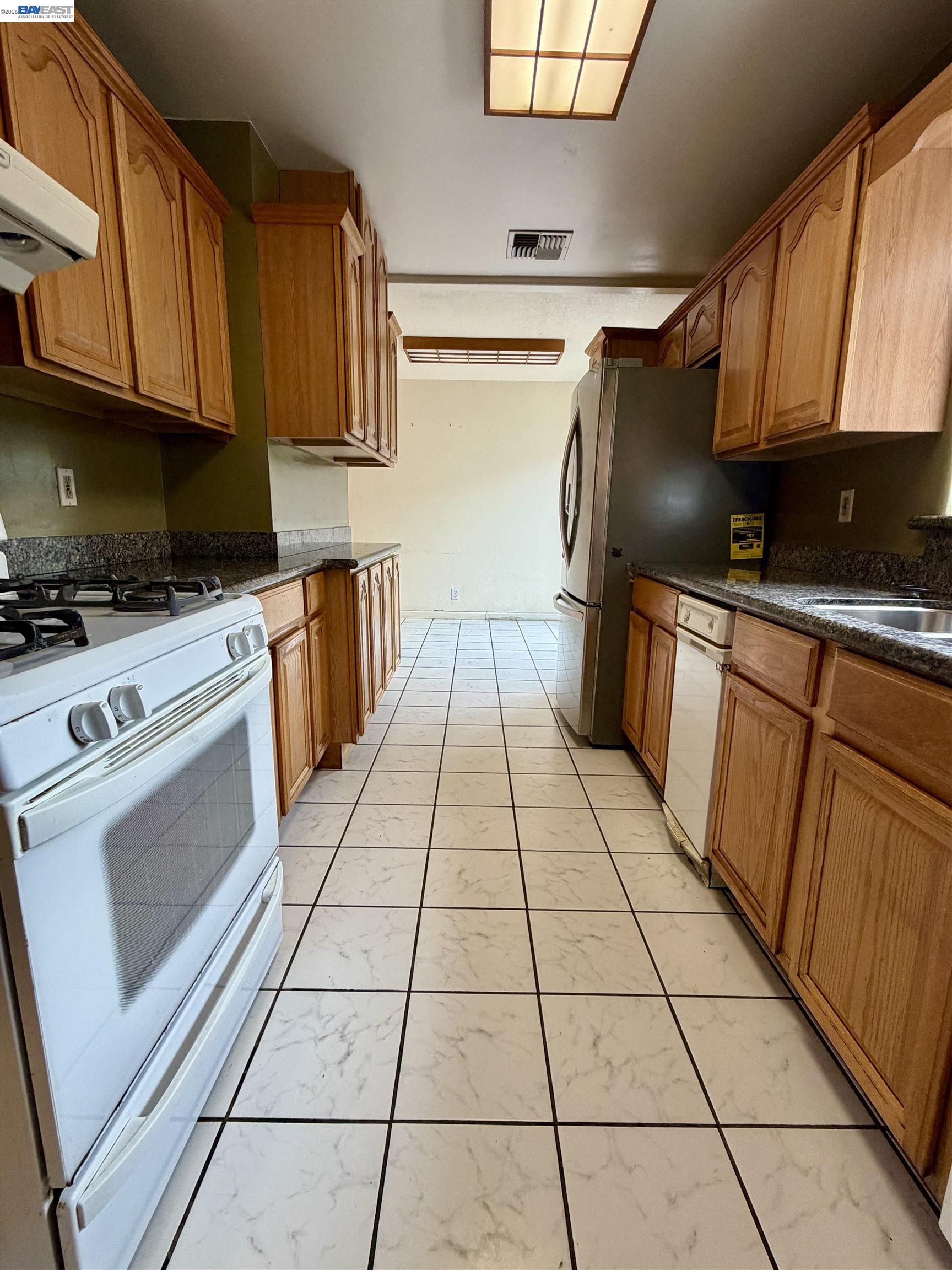 14631 Rollins St, San Leandro CA 94579 — photo 12