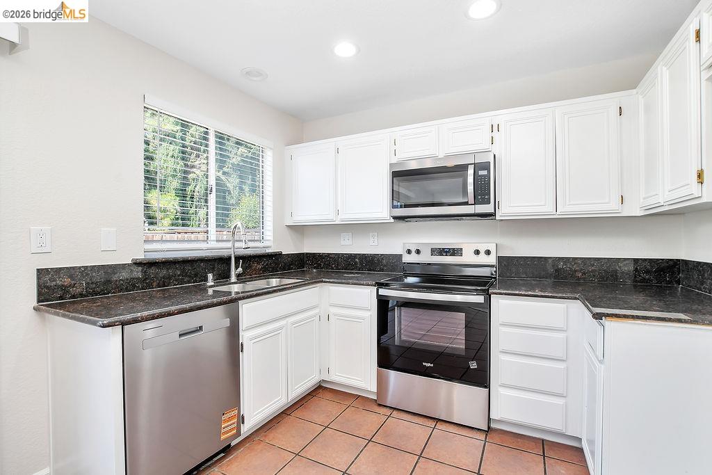 5104 Grass Valley Way, Antioch CA 94531 — photo 13