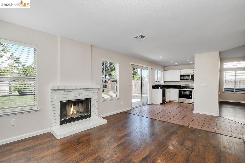 5104 Grass Valley Way, Antioch CA 94531 — photo 10