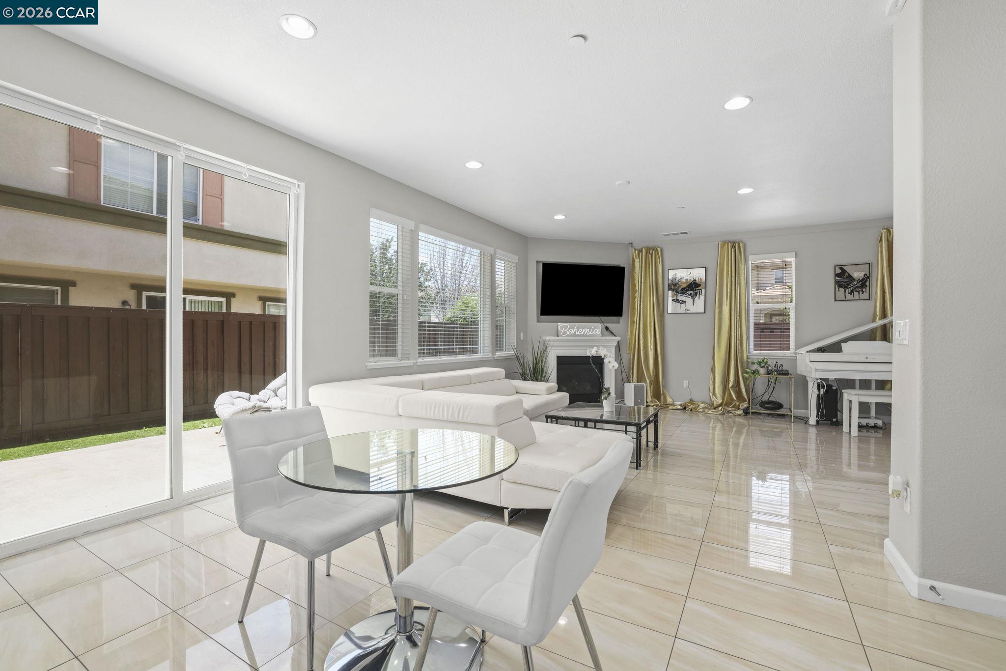 2273 Toscana Dr, Pittsburg CA 94565 — photo 17