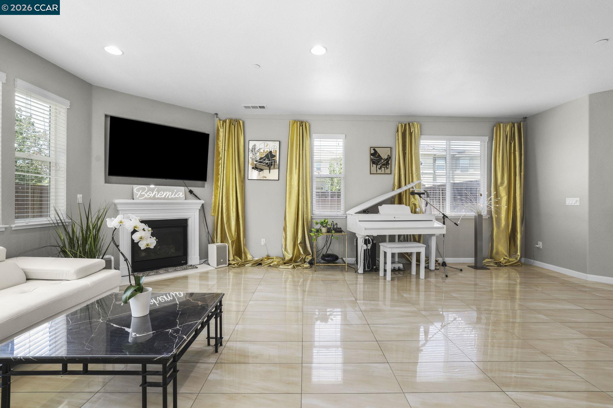 2273 Toscana Dr, Pittsburg CA 94565 — photo 8