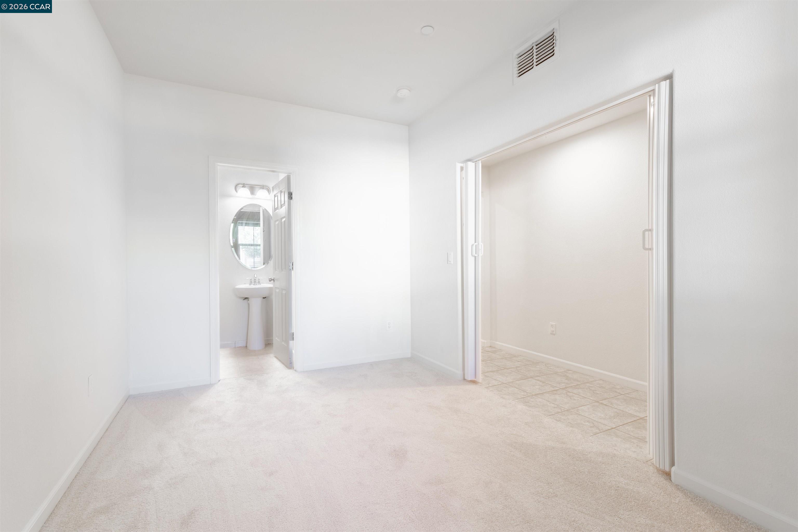 Photo #7: 41140316 Listing: Photo #7