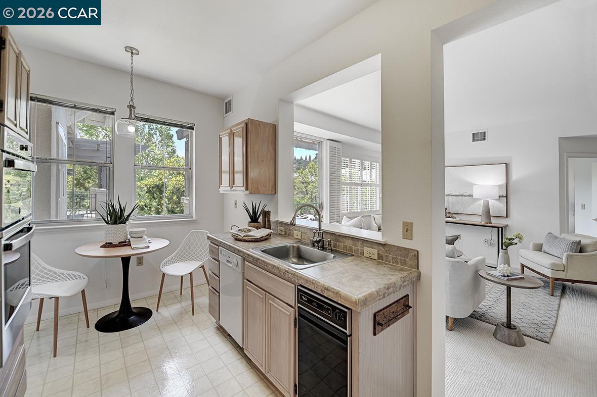 Photo #16: 41140326 Listing: Photo #16