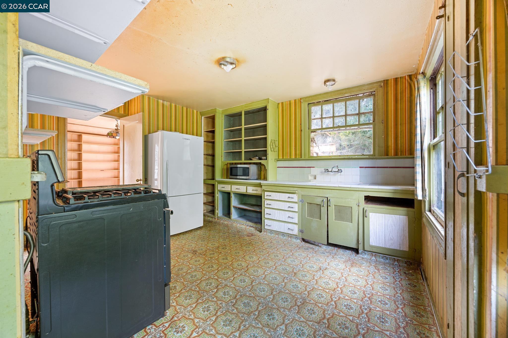 11 Edgecroft Rd, Kensington CA 94707 — photo 13