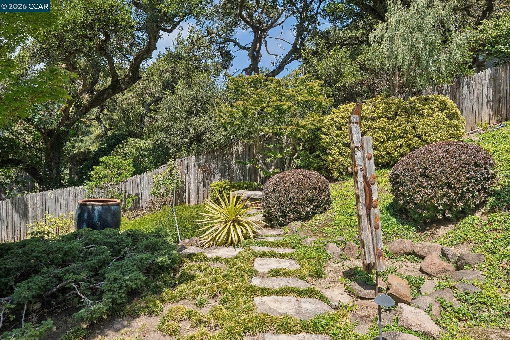 5821 Colton Blvd, Oakland CA 94611 — photo 40