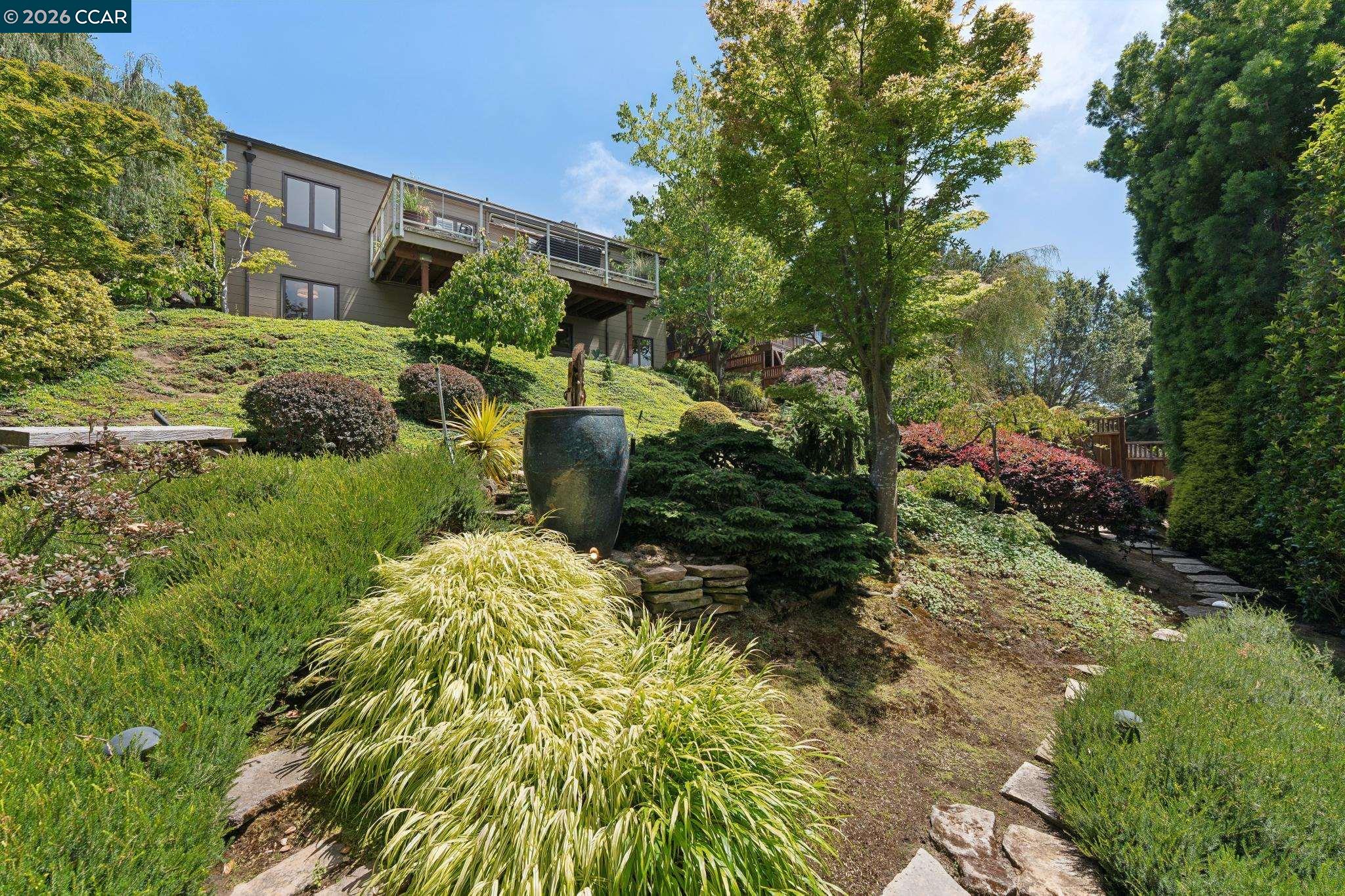 5821 Colton Blvd, Oakland CA 94611 — photo 43