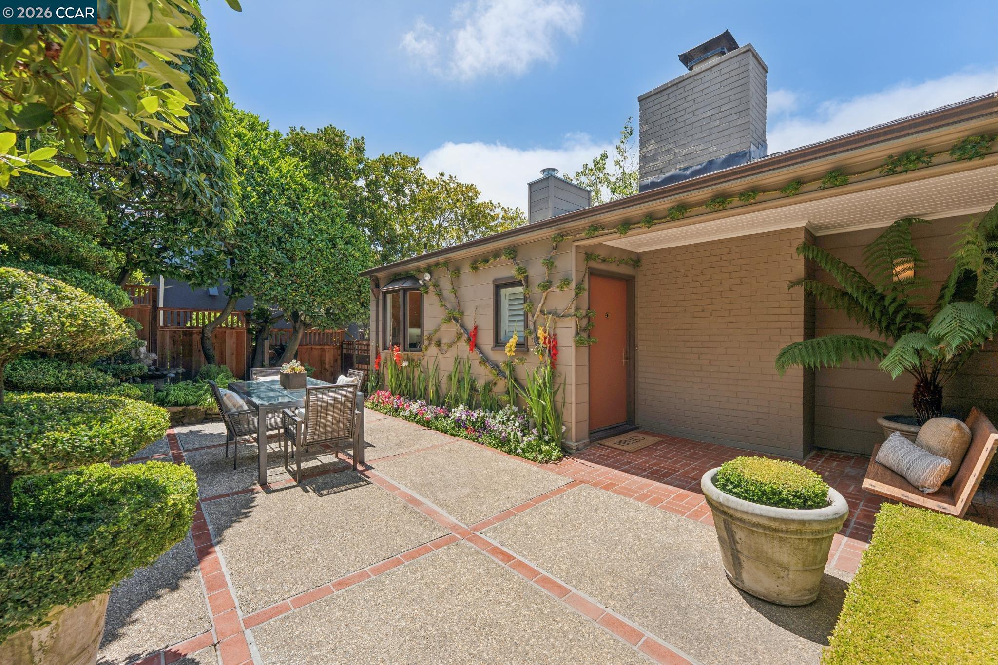 5821 Colton Blvd, Oakland CA 94611 — photo 46