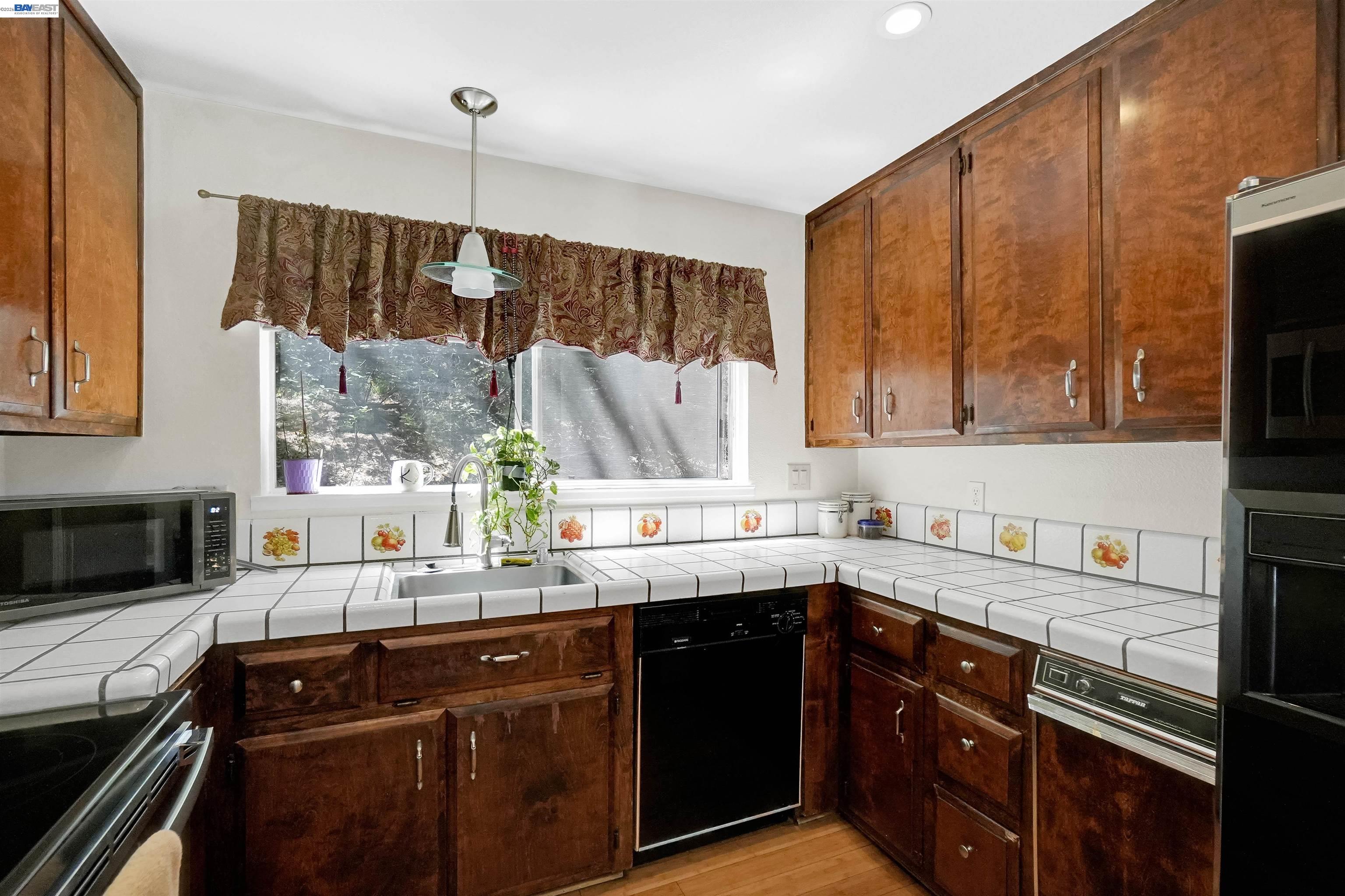 Photo #21: 41140412 Listing: Photo #21